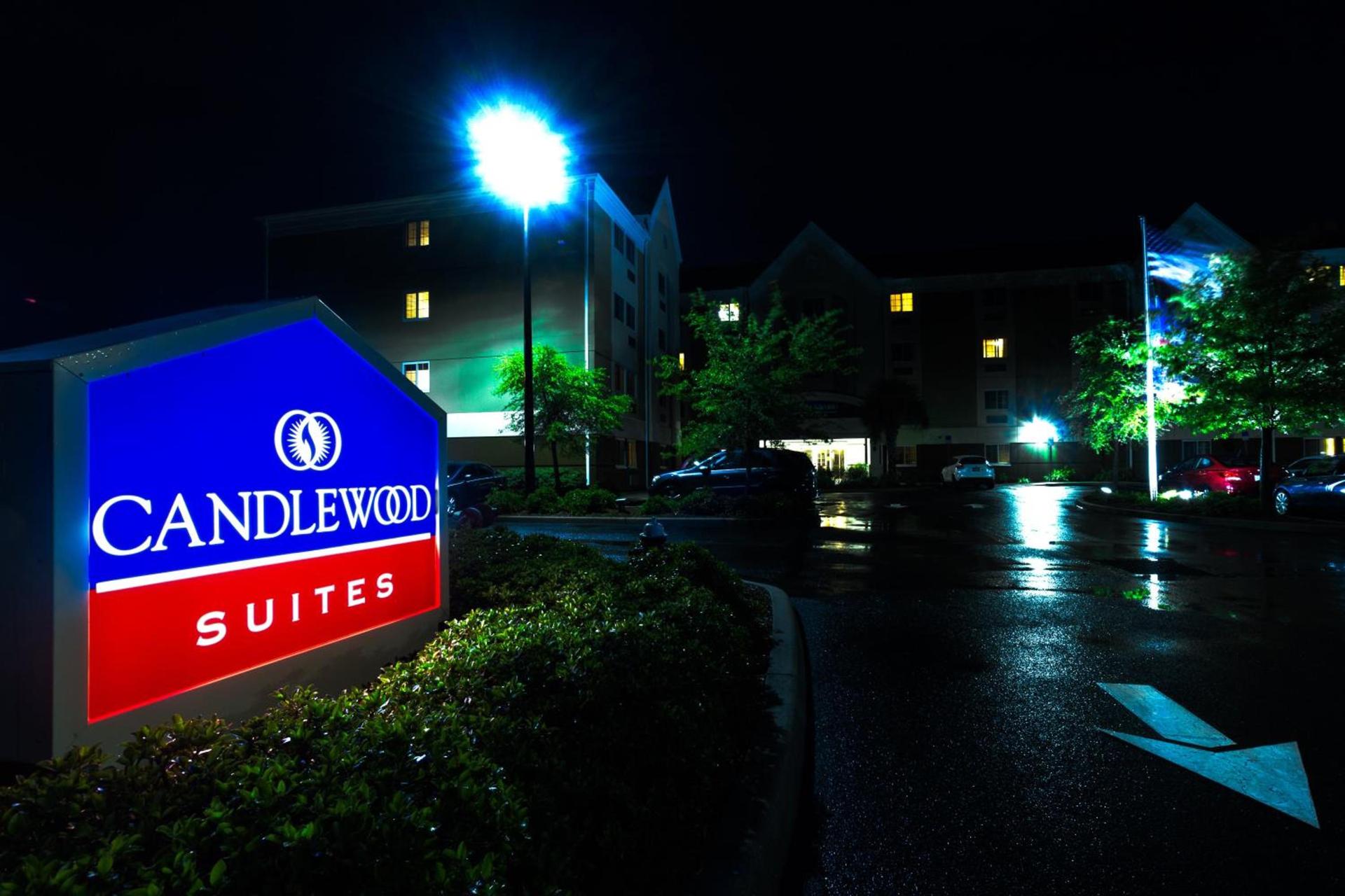 Candlewood Suites Fort Myers Interstate 75 by IHG photo 27