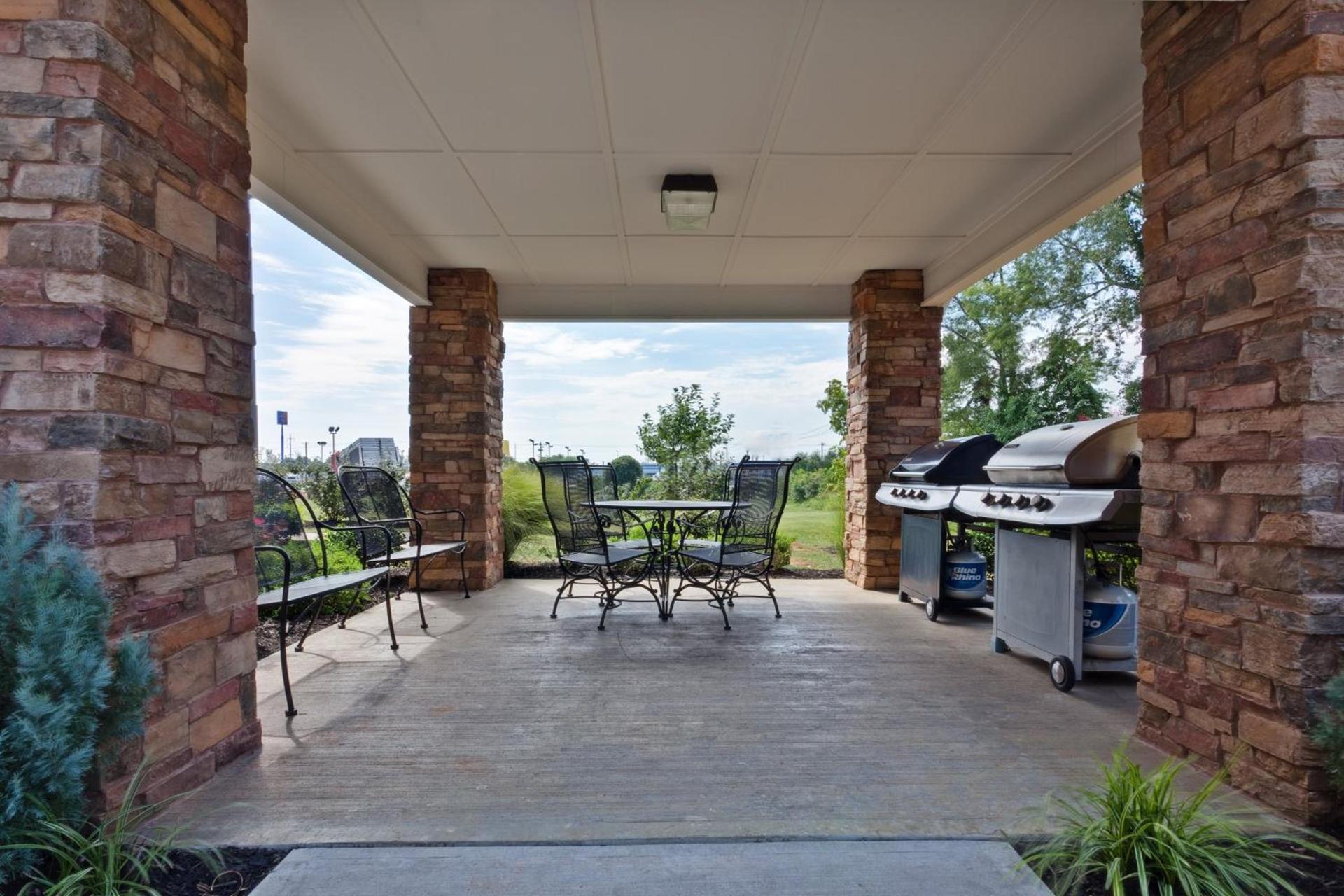 Candlewood Suites Bowling Green by IHG photo 11