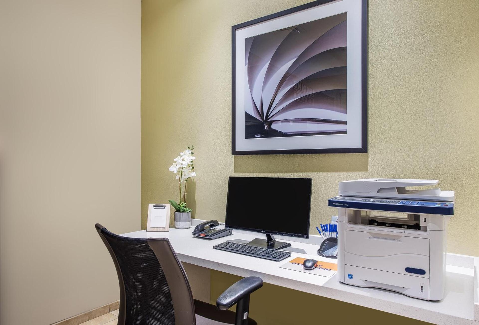 Candlewood Suites Bowling Green by IHG photo 14