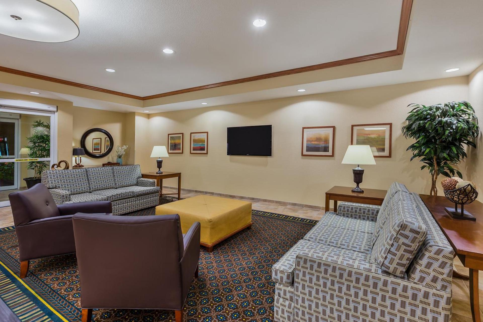 Candlewood Suites Decatur Medical Center by IHG photo 6