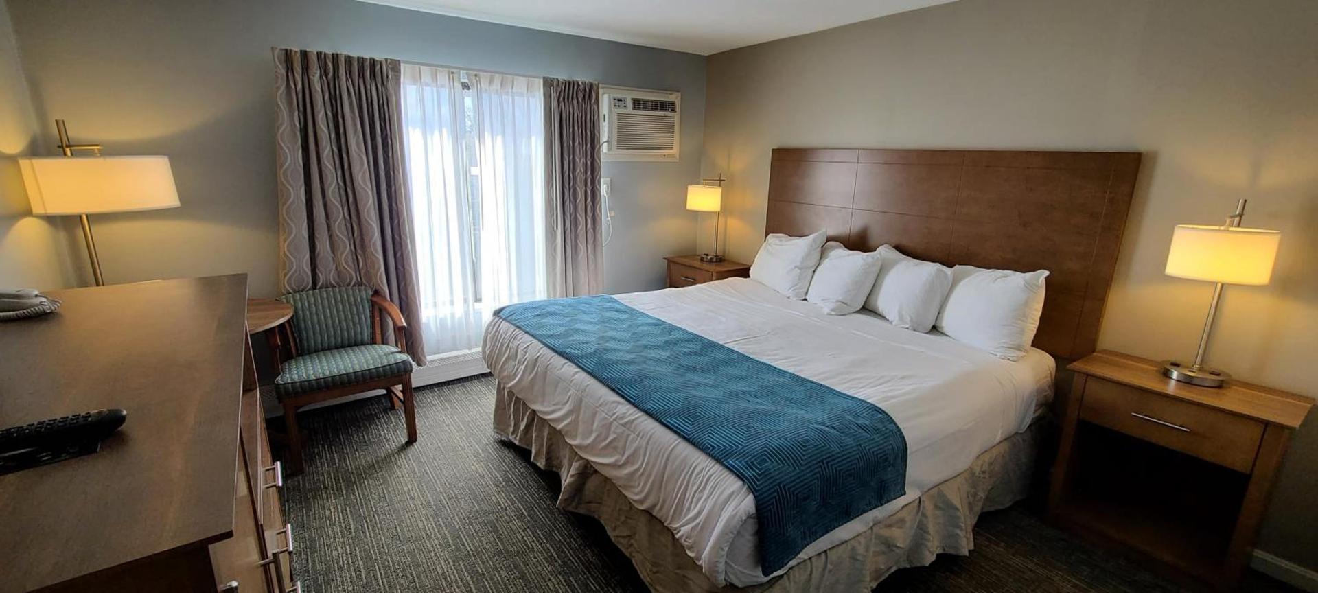 Hampton Village Inn photo 9