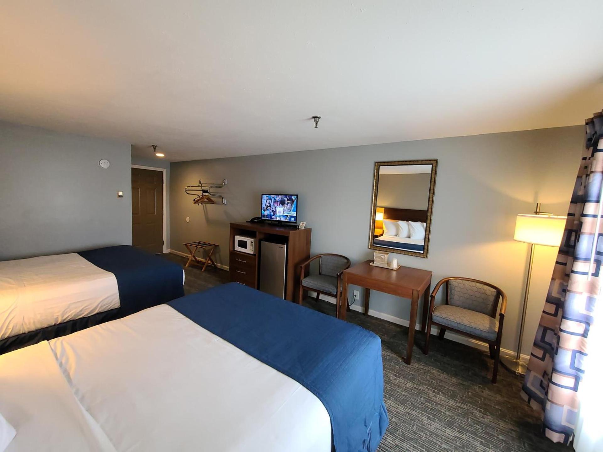 Hampton Village Inn photo 7