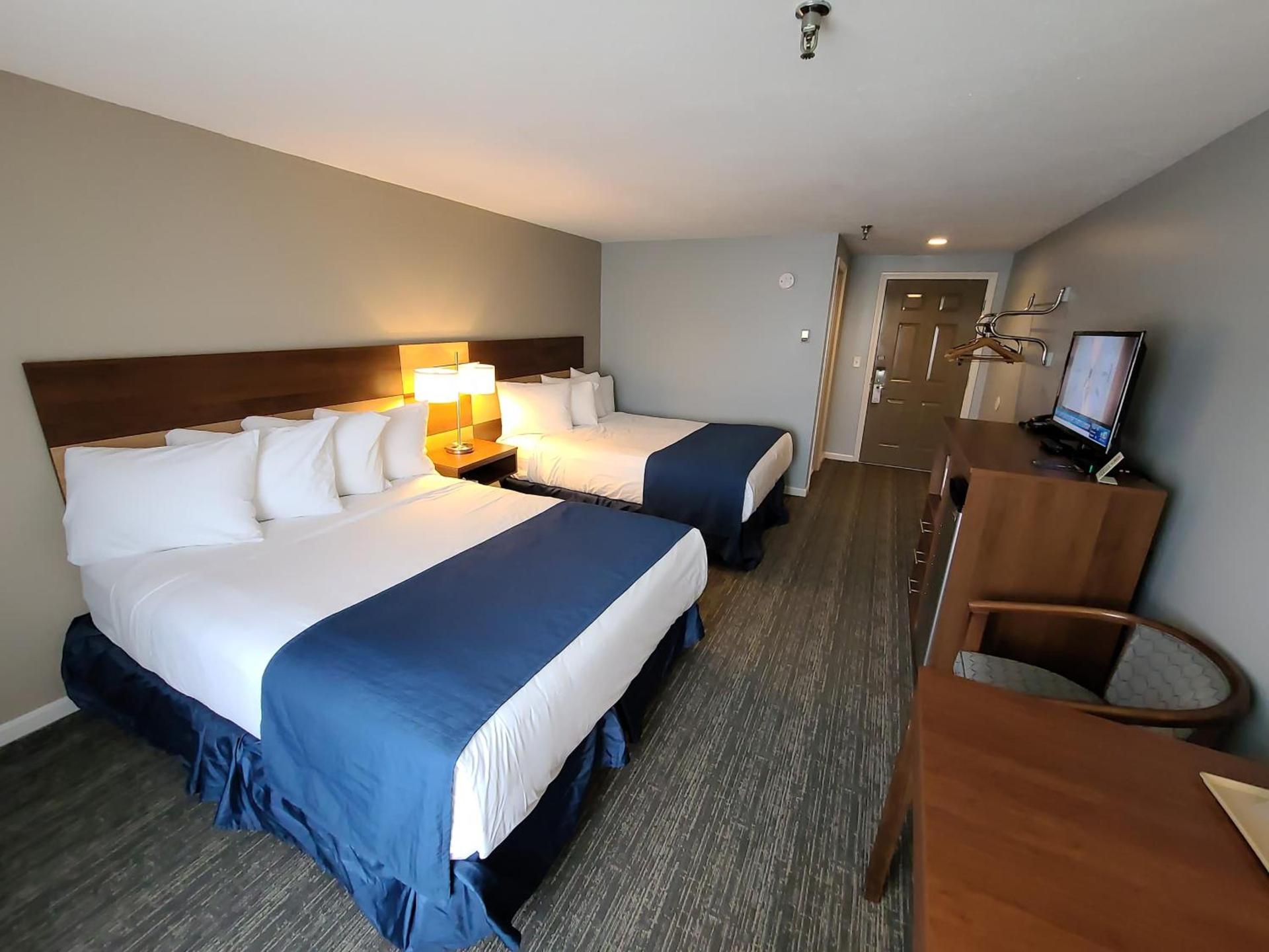Hampton Village Inn photo 8