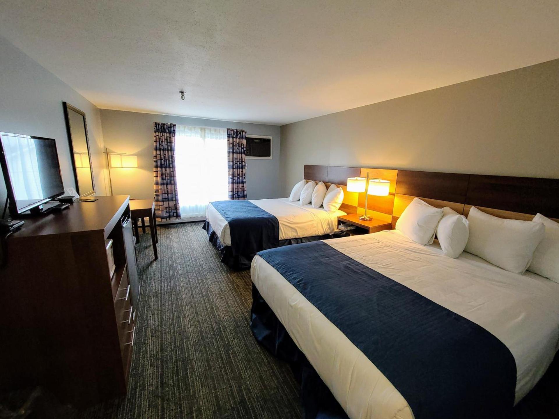Hampton Village Inn photo 6