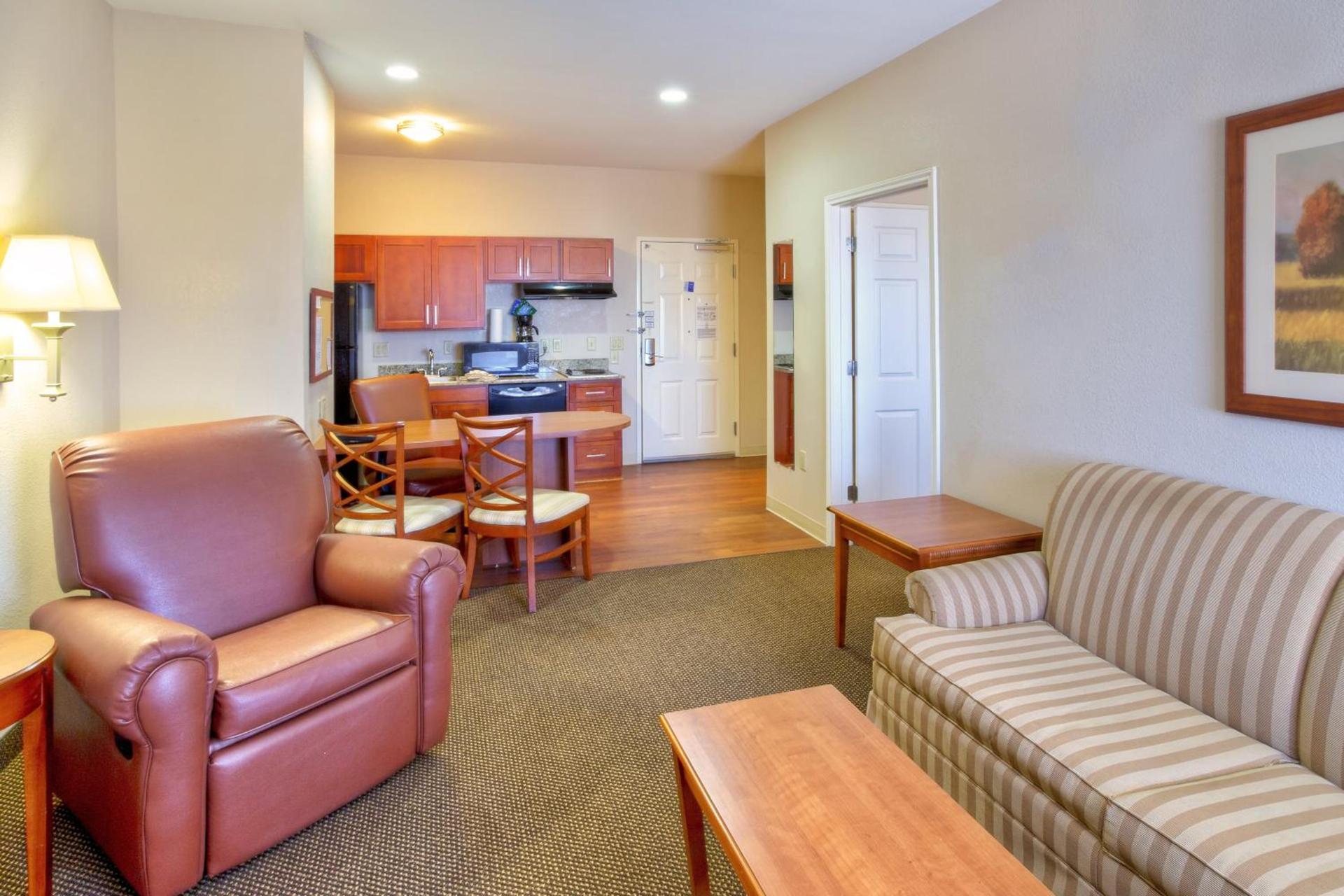 Candlewood Suites Fort Stockton by IHG photo 10