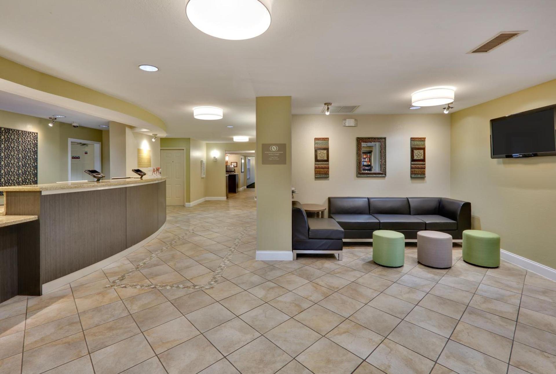 Candlewood Suites Dallas Market Center-Love Field by IHG photo 7