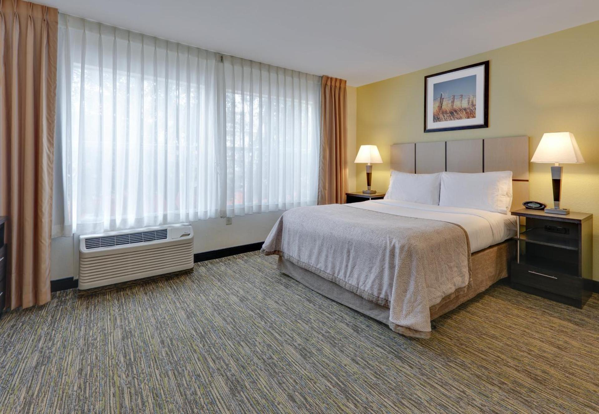 Candlewood Suites Dallas Market Center-Love Field by IHG photo 18