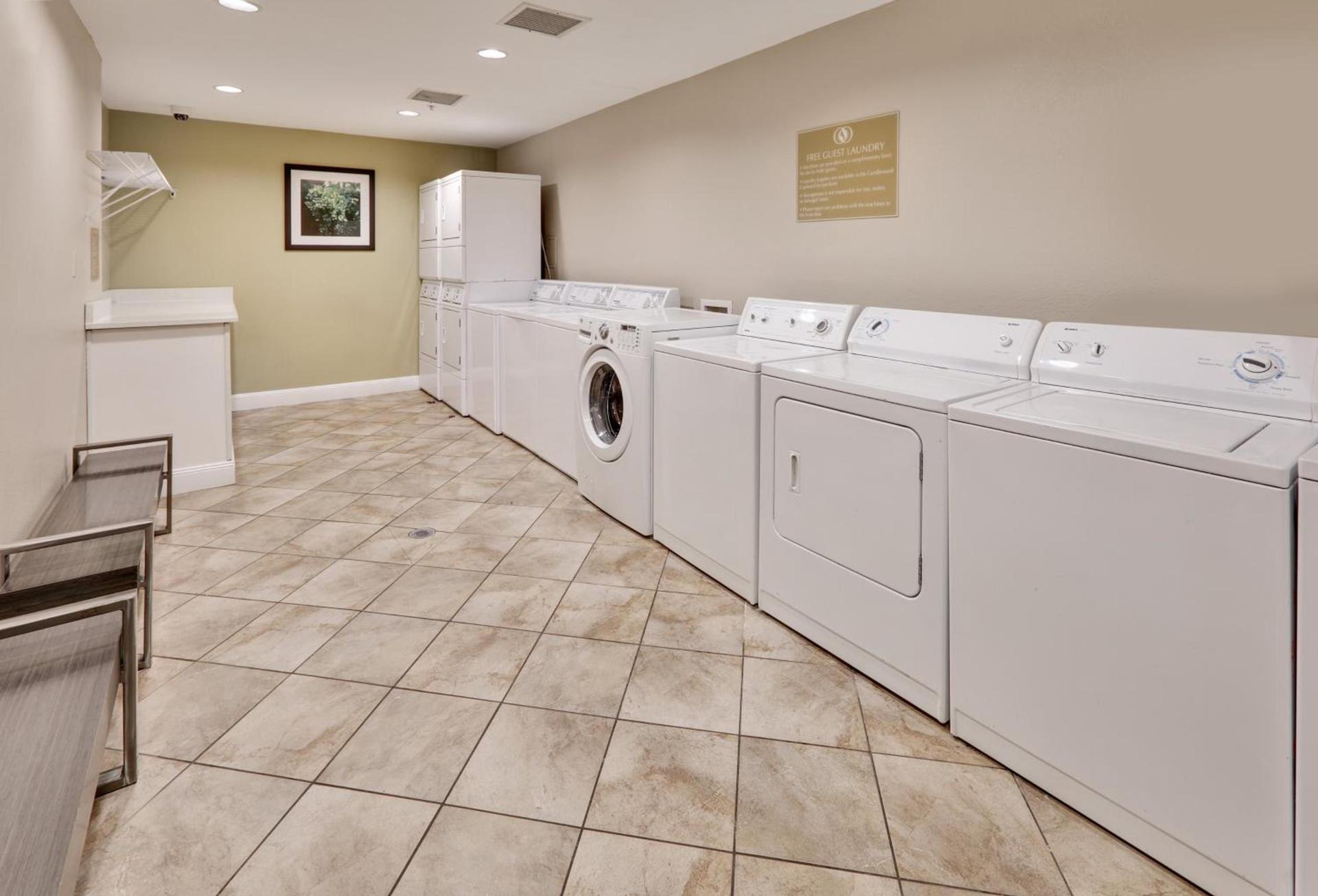 Candlewood Suites Dallas Market Center-Love Field by IHG photo 11