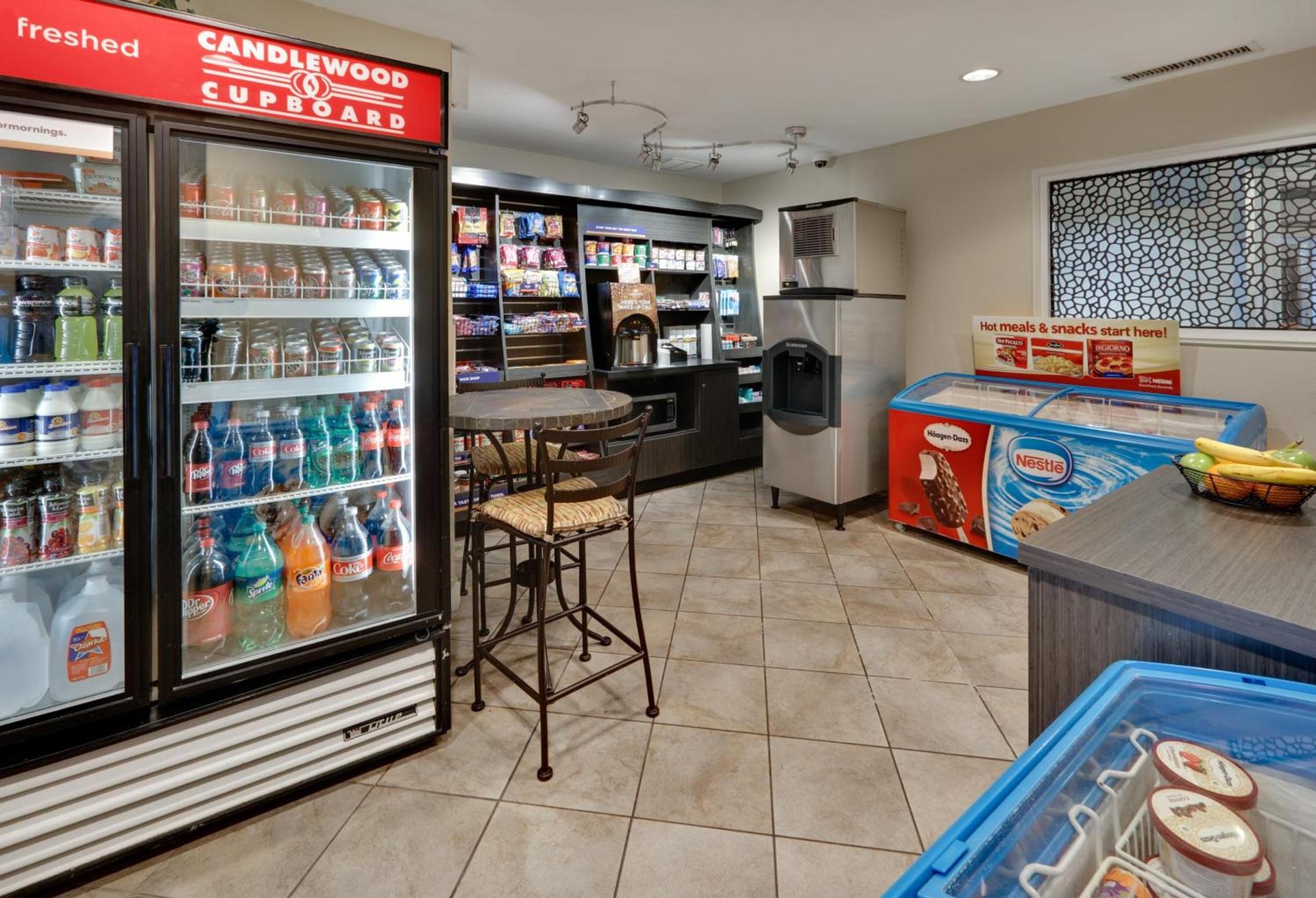 Candlewood Suites Dallas Market Center-Love Field by IHG photo 16