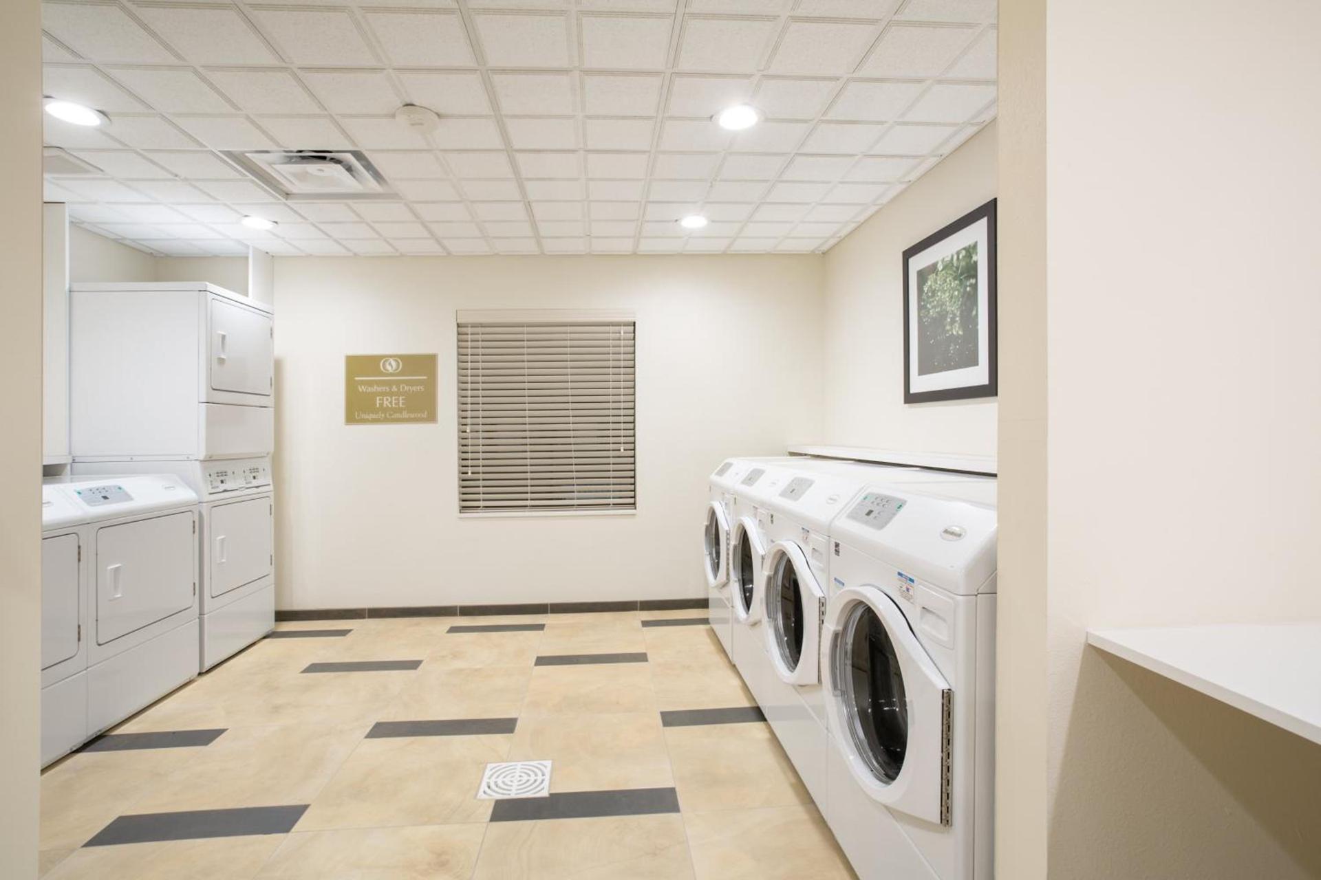 Candlewood Suites Pueblo by IHG photo 6