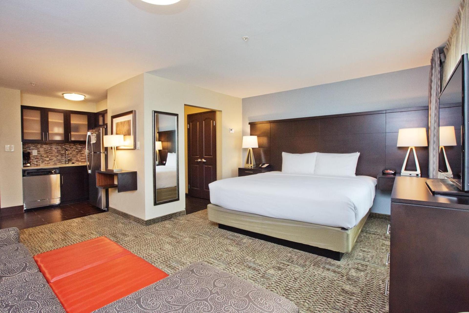 Staybridge Suites Austin South Interstate Hwy 35 by IHG photo 55