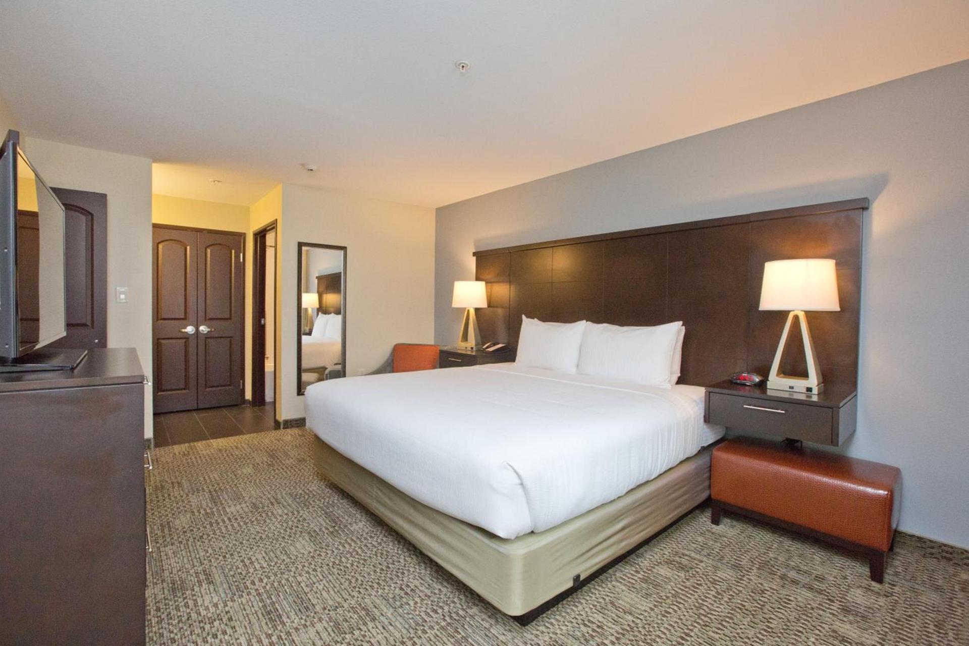 Staybridge Suites Austin South Interstate Hwy 35 by IHG photo 49