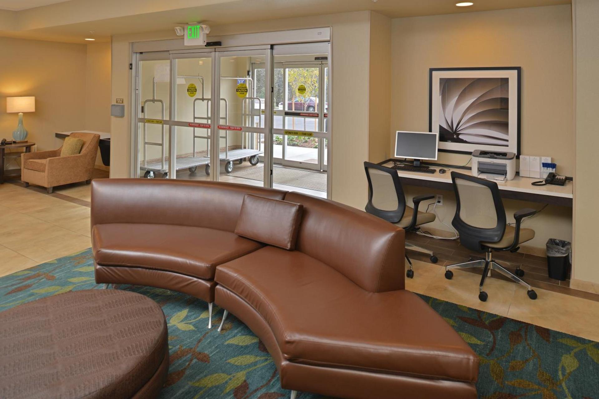 Candlewood Suites Eugene Springfield by IHG photo 2