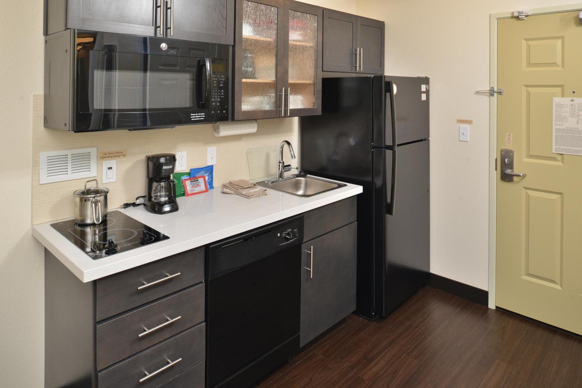 Candlewood Suites Eugene Springfield by IHG photo 13
