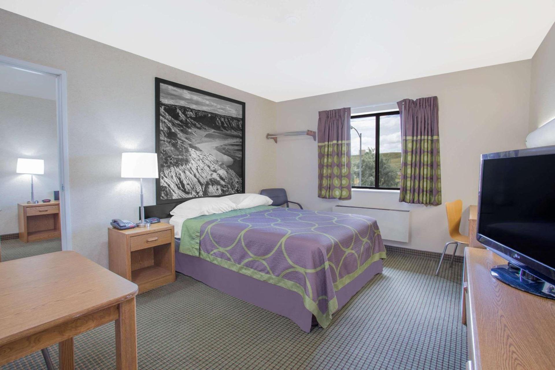 Super 8 by Wyndham Havre photo 17