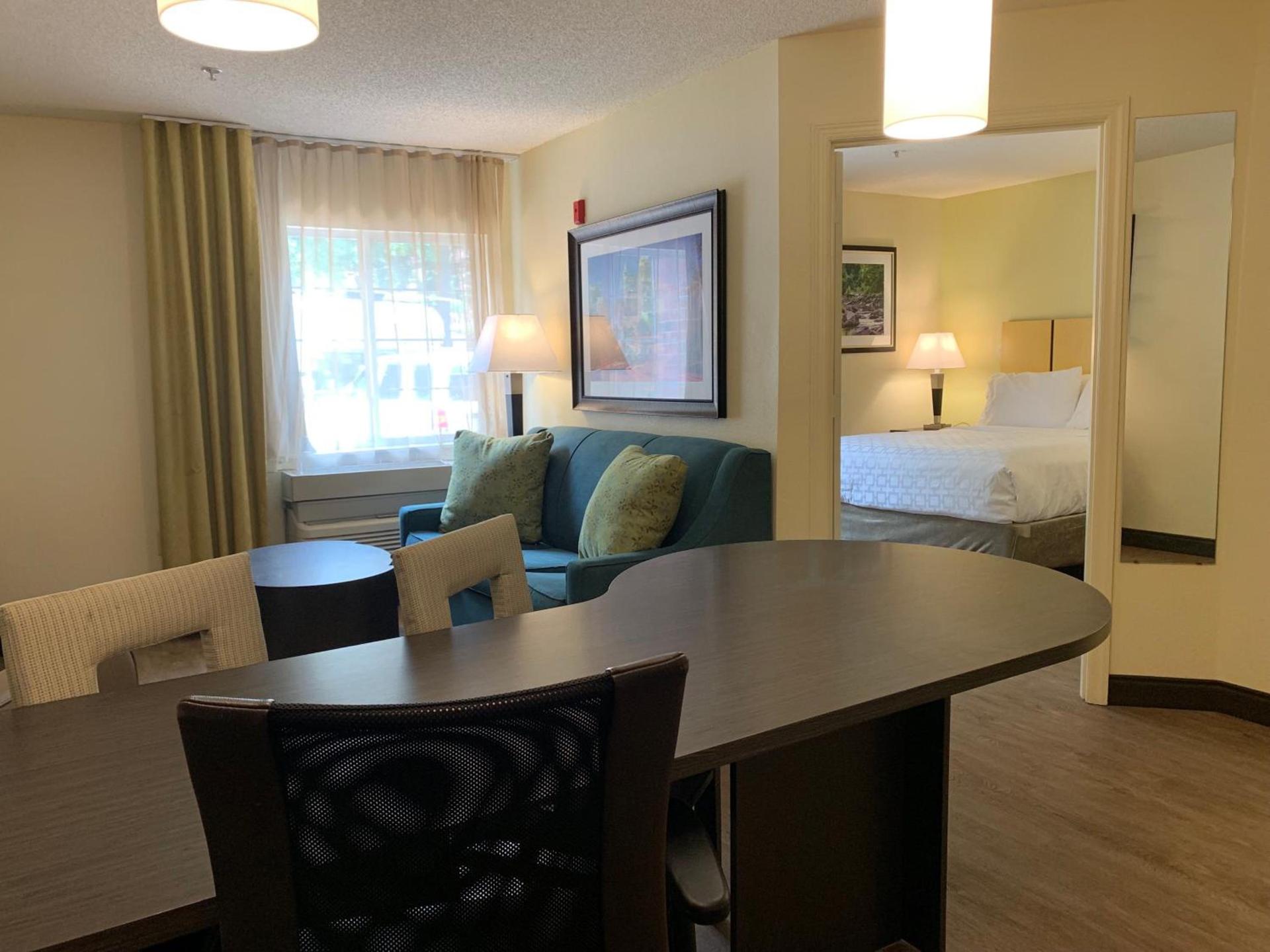 Candlewood Suites Raleigh Crabtree by IHG photo 22