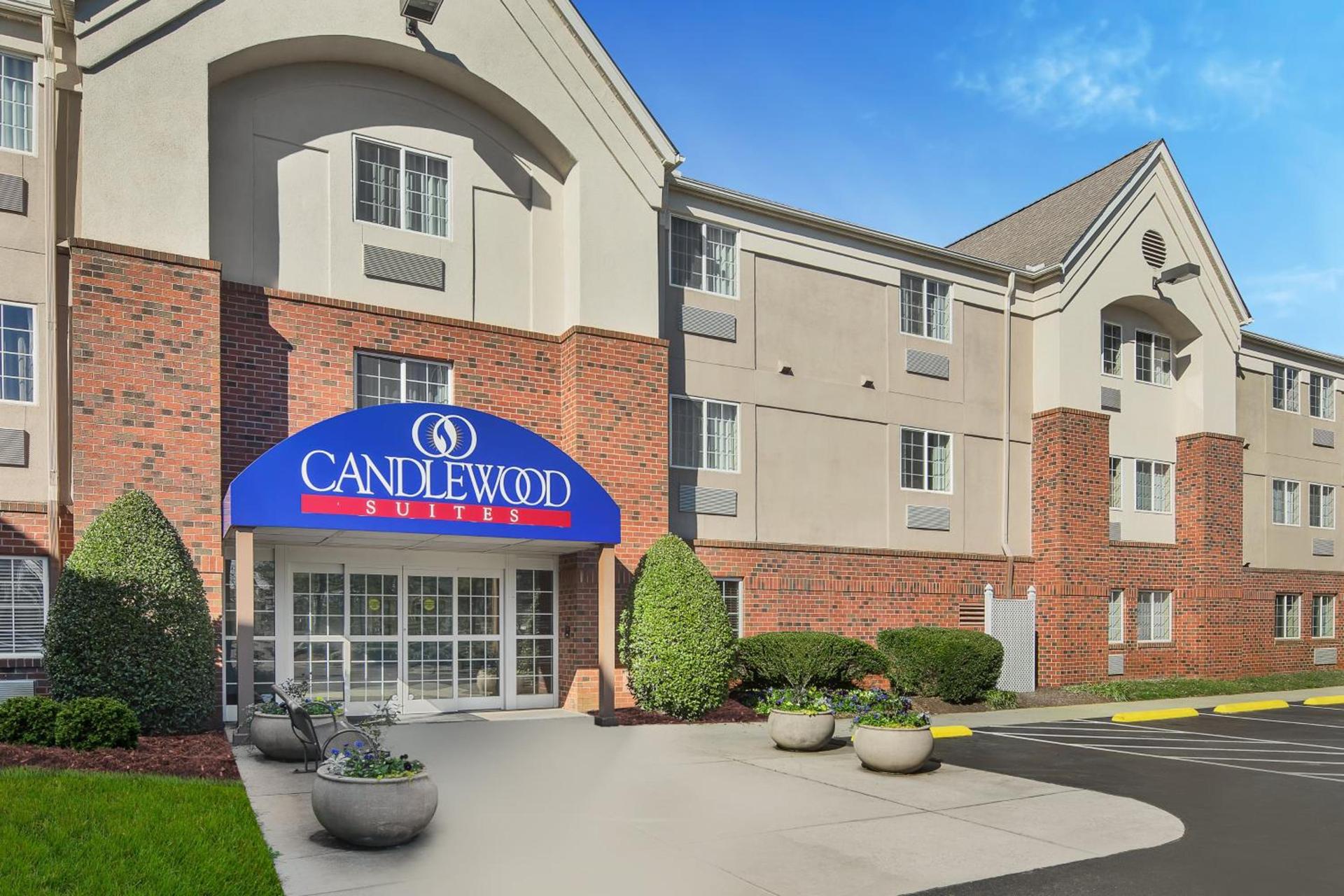 Candlewood Suites Raleigh Crabtree by IHG photo 23