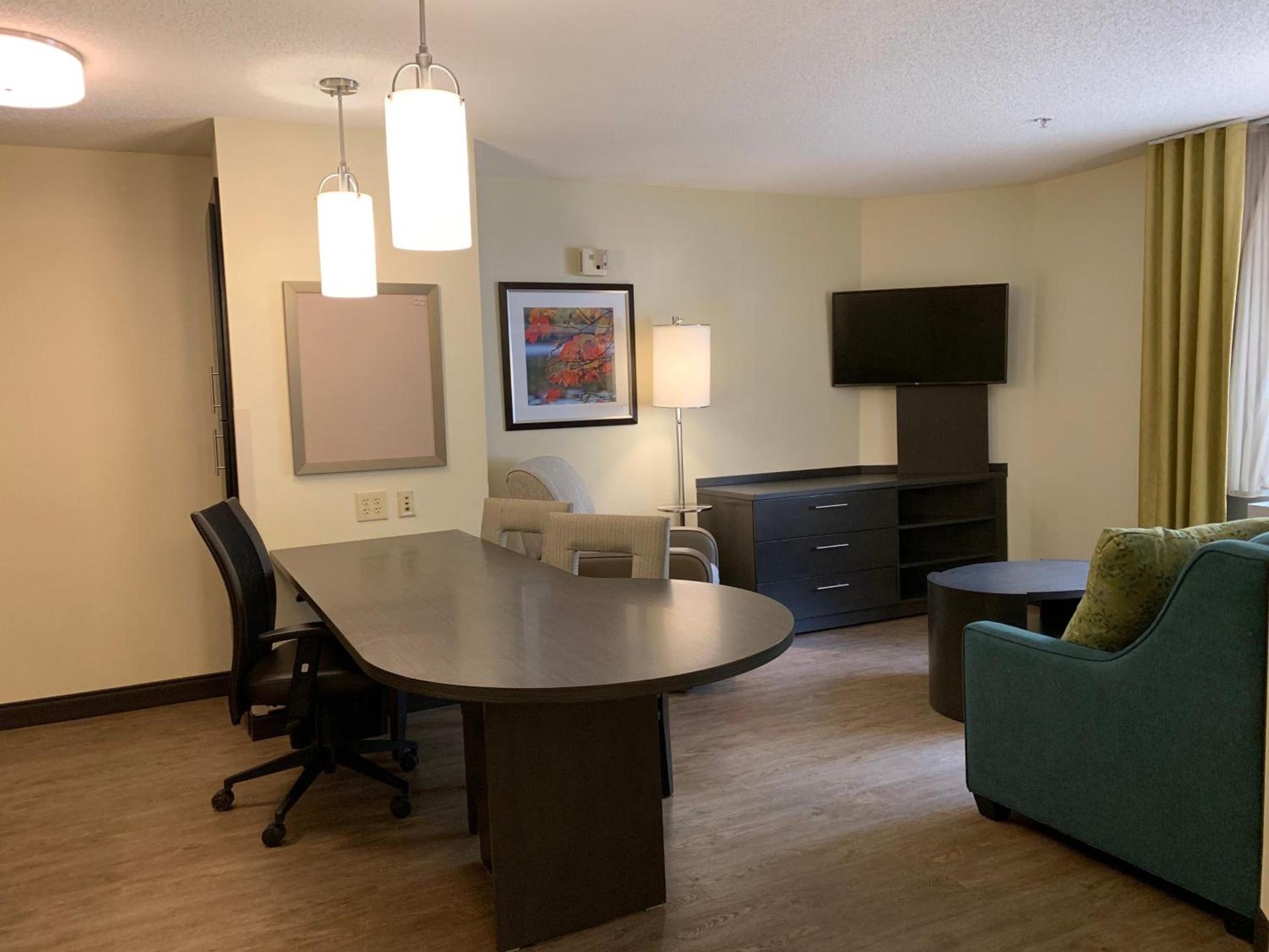 Candlewood Suites Raleigh Crabtree by IHG photo 29