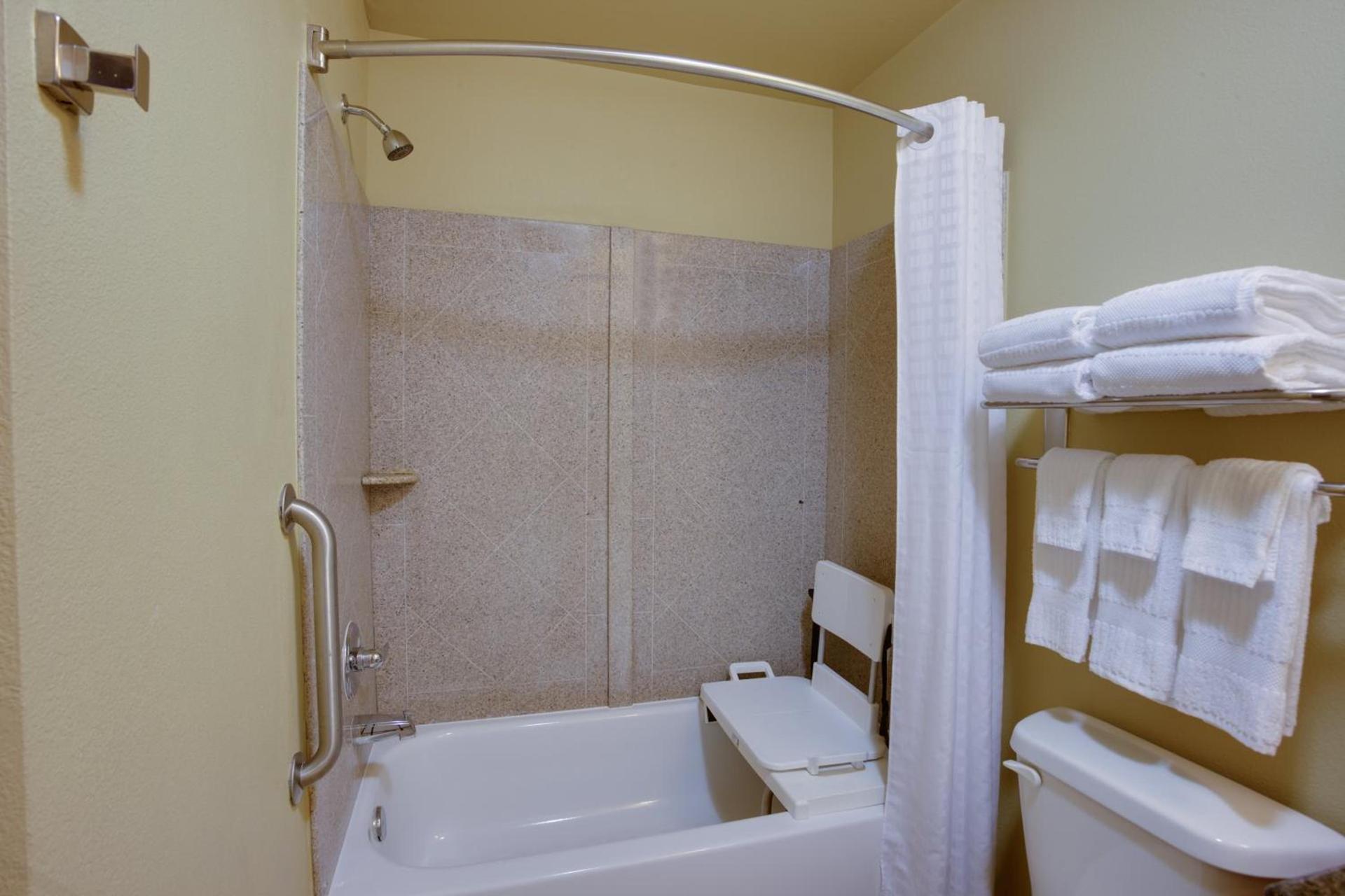 Candlewood Suites Richmond Airport by IHG photo 31