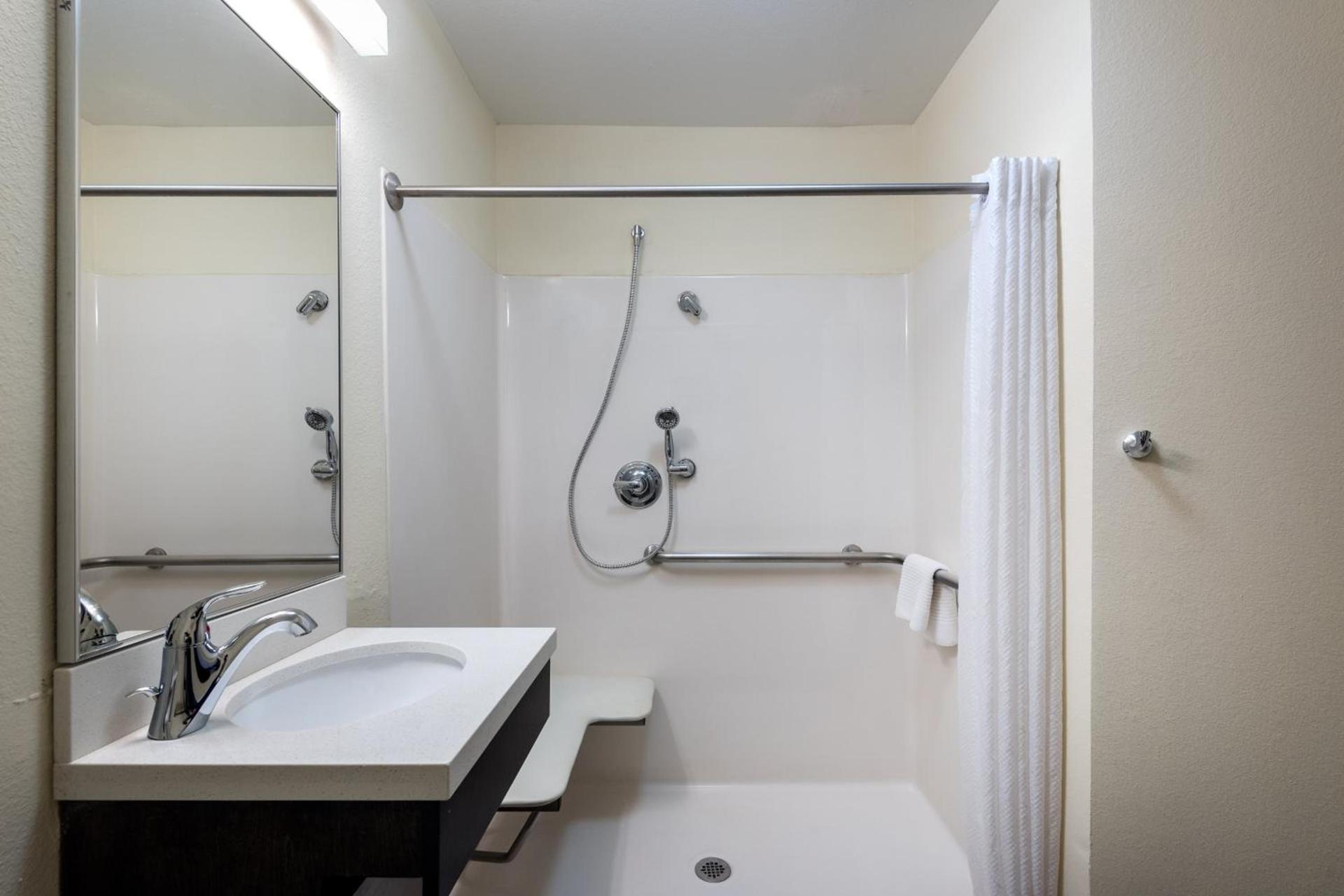 Candlewood Suites Glen Allen-Short Pump photo 12