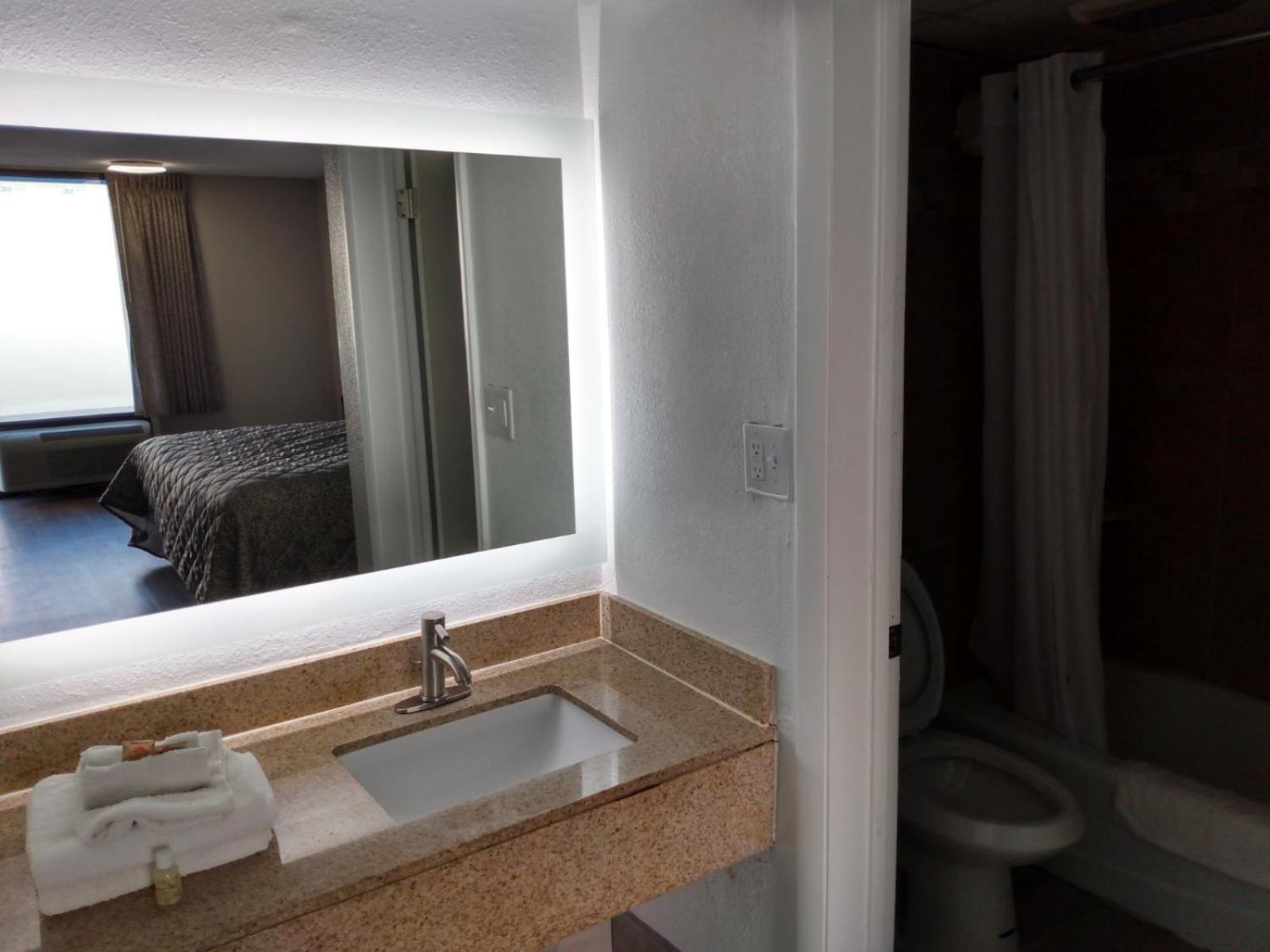 Gateway Inn Savannah photo 14