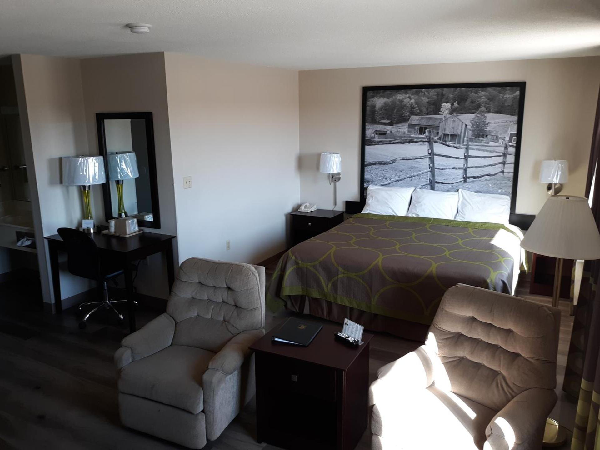 Super 8 by Wyndham Bethany MO photo 29