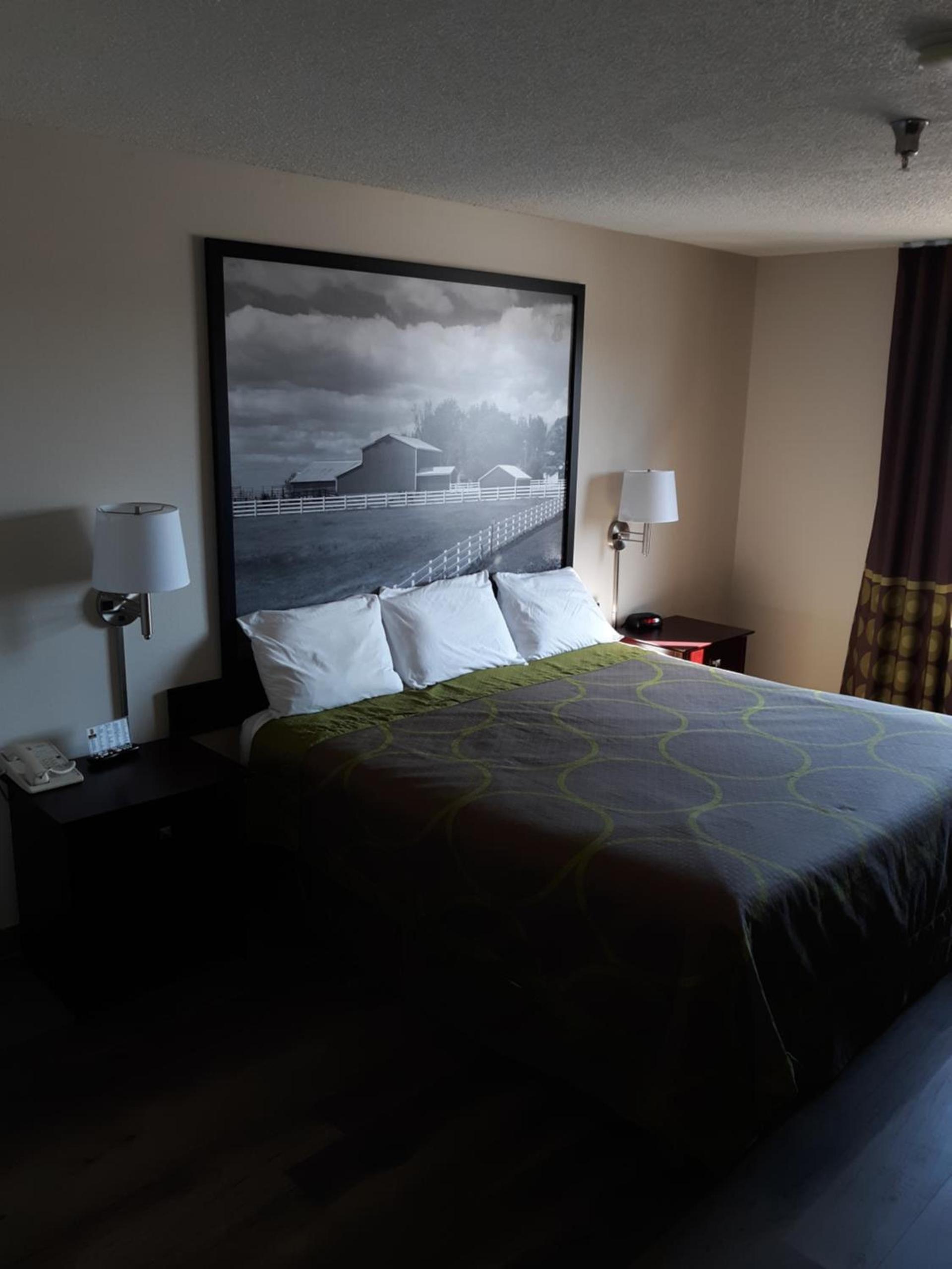 Super 8 by Wyndham Bethany MO photo 36