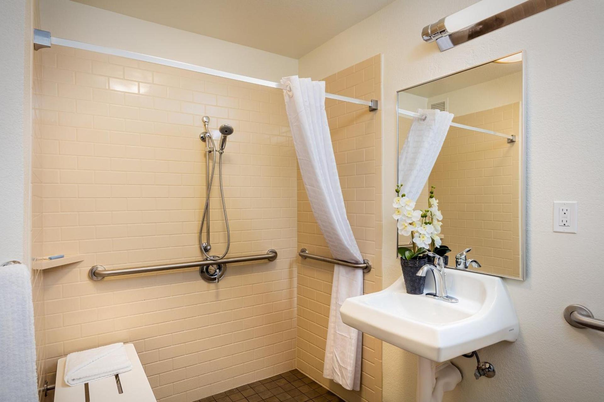 Candlewood Suites Anaheim - Resort Area by IHG photo 13