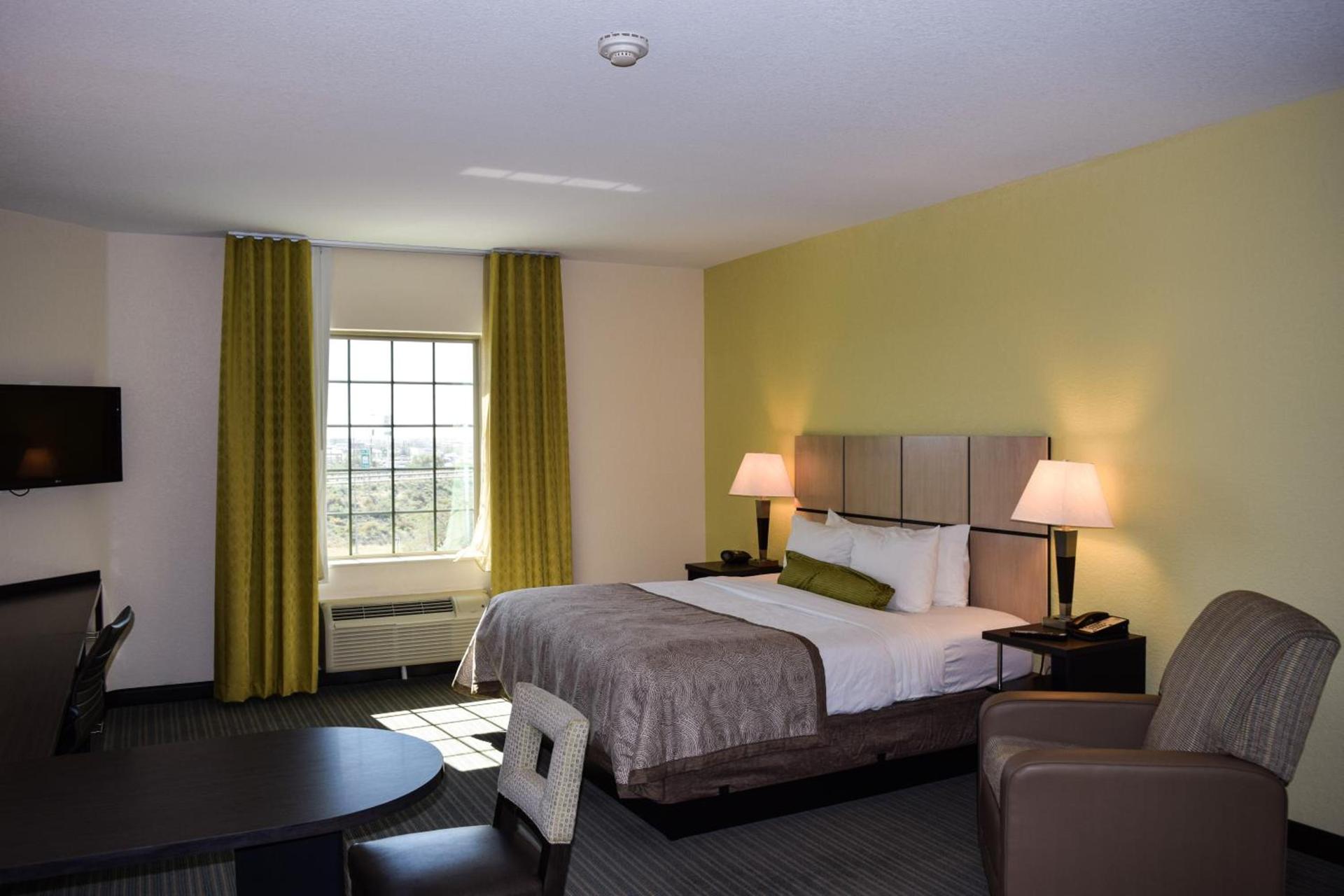 Candlewood Suites Monahans by IHG photo 19