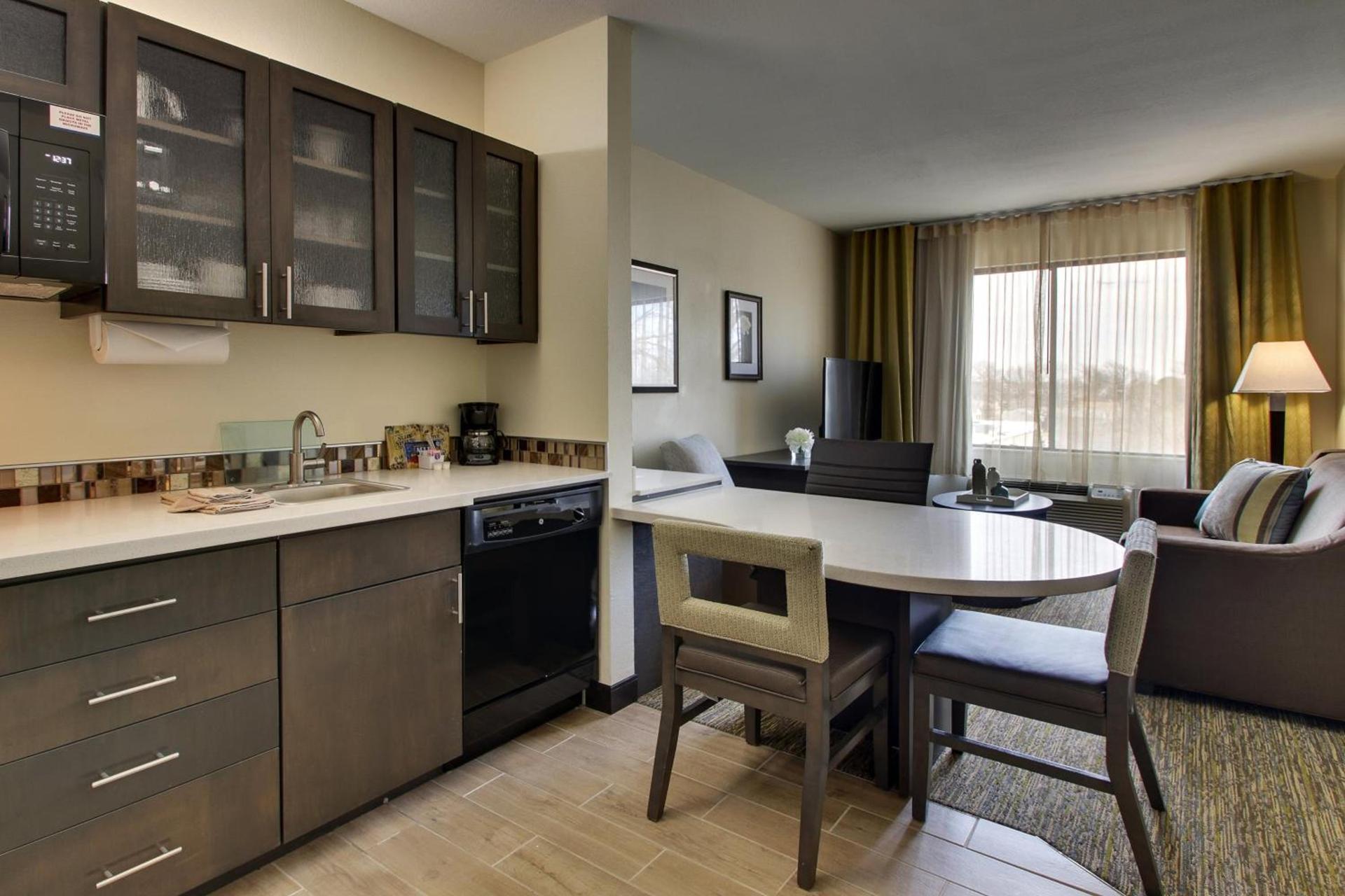 Candlewood Suites - Wichita East by IHG photo 21