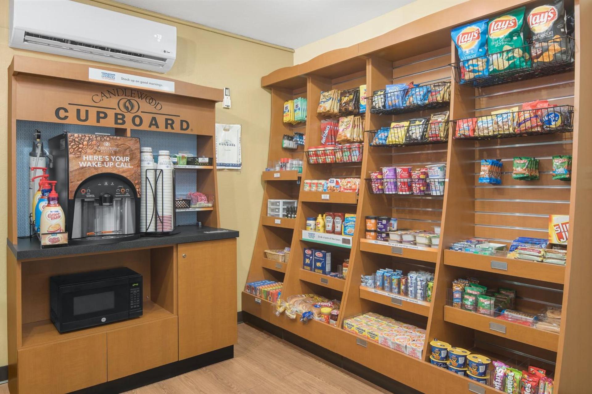 Candlewood Suites Raleigh Crabtree by IHG photo 6