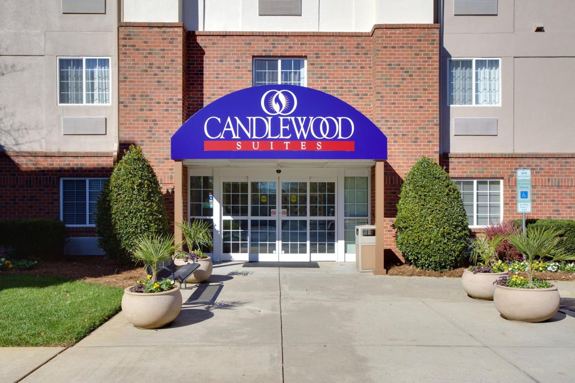 Candlewood Suites Raleigh Crabtree by IHG photo 7
