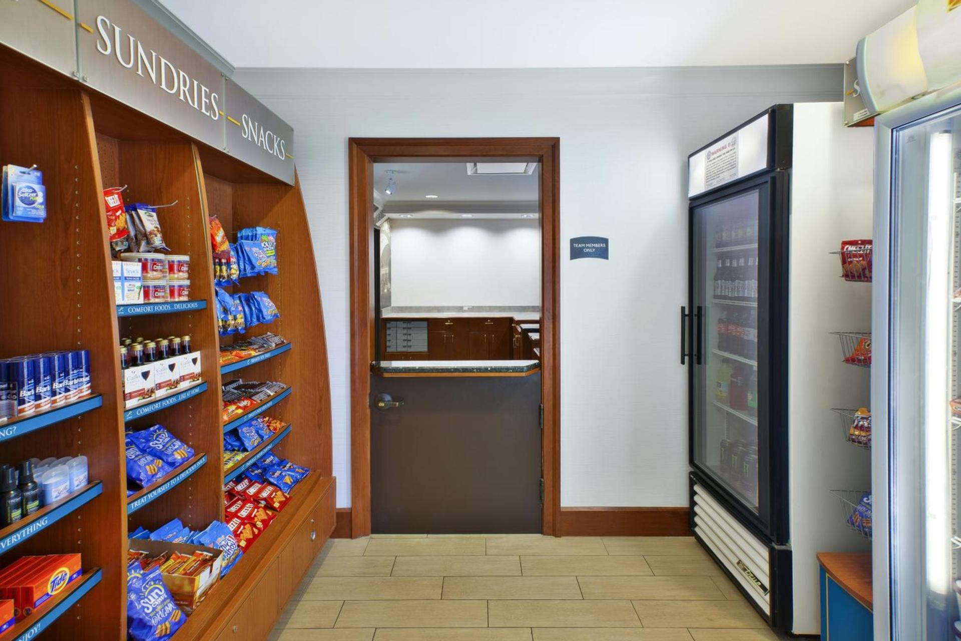 Staybridge Suites Cleveland Mayfield Heights Beachwood by IHG photo 8