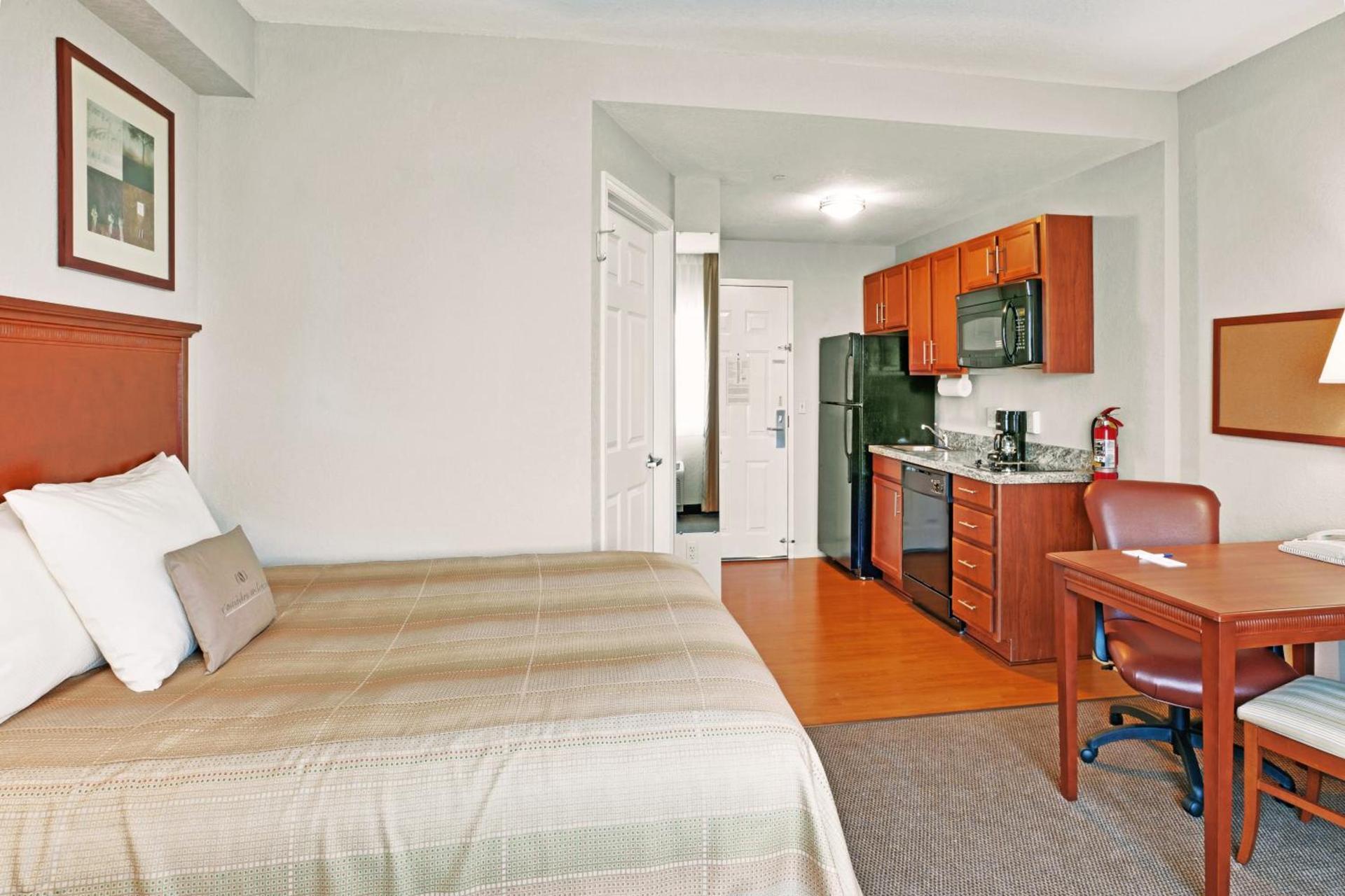 Candlewood Suites Hazleton by IHG photo 11