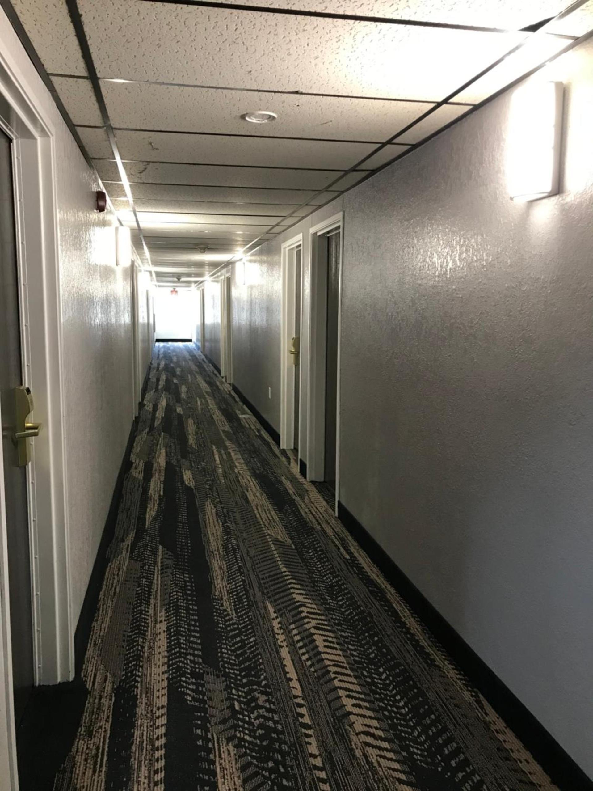 HomeTown Inn photo 32