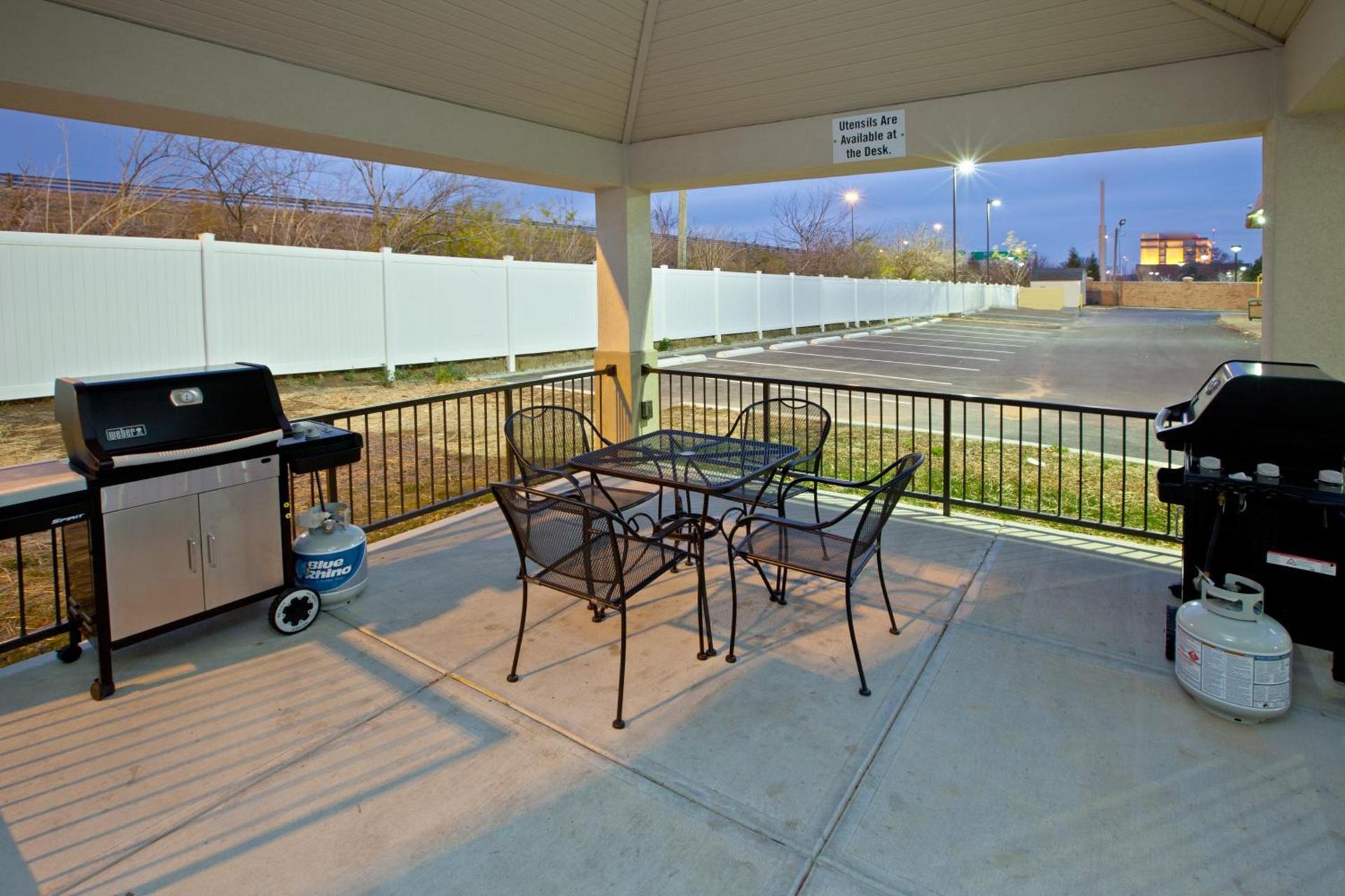 Candlewood Suites Indianapolis East by IHG photo 39
