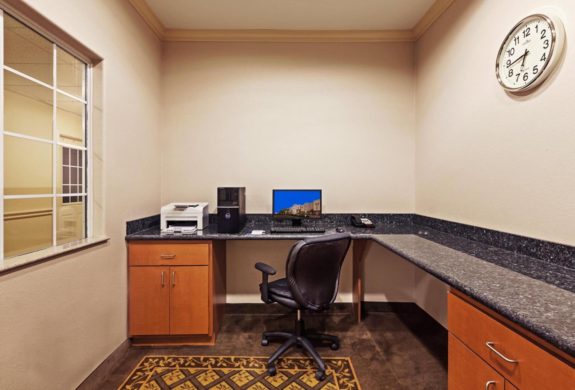 Candlewood Suites - Texas City by IHG photo 20