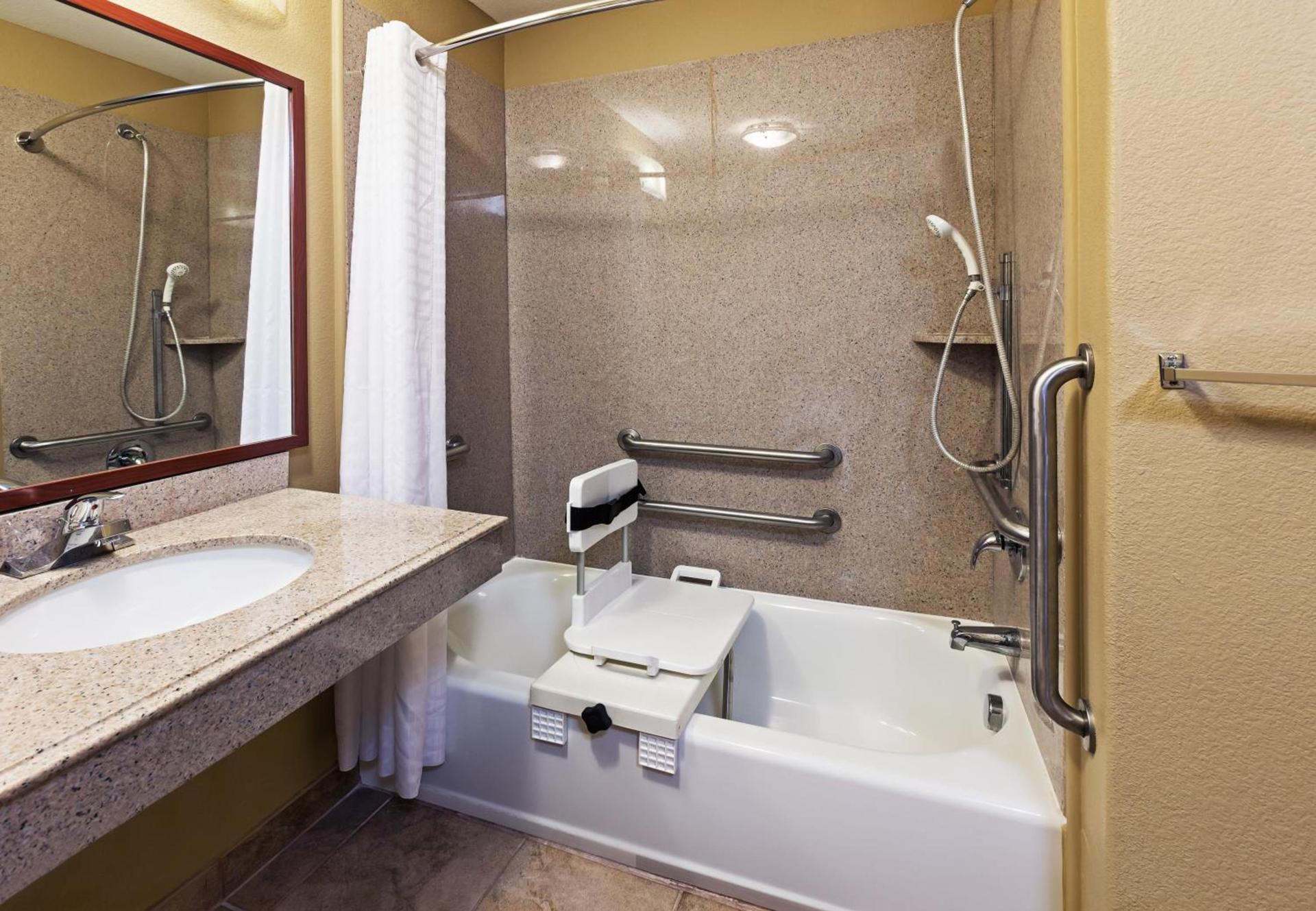Candlewood Suites - Texas City by IHG photo 11