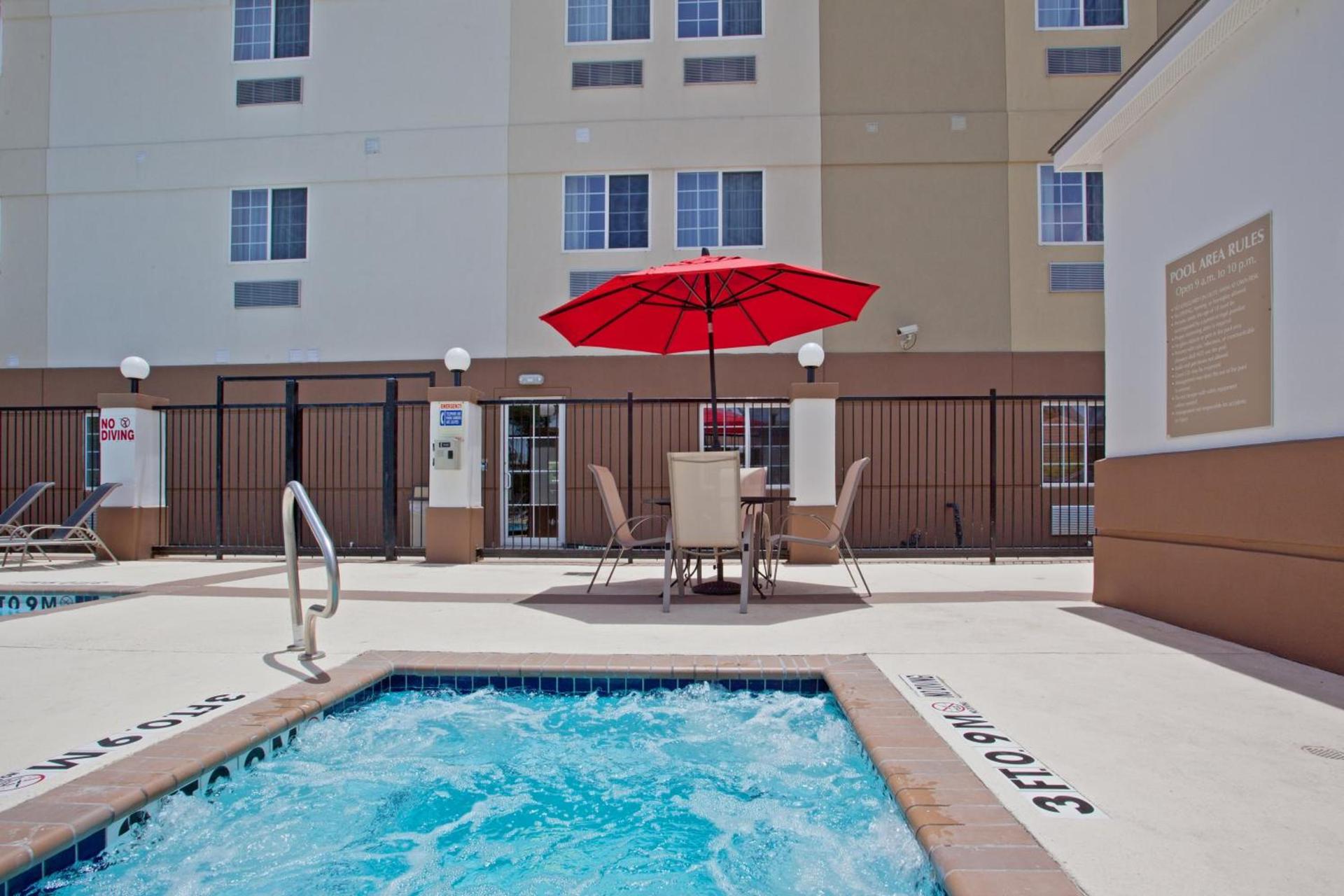 Candlewood Suites Houston Westchase - Westheimer by IHG photo 2