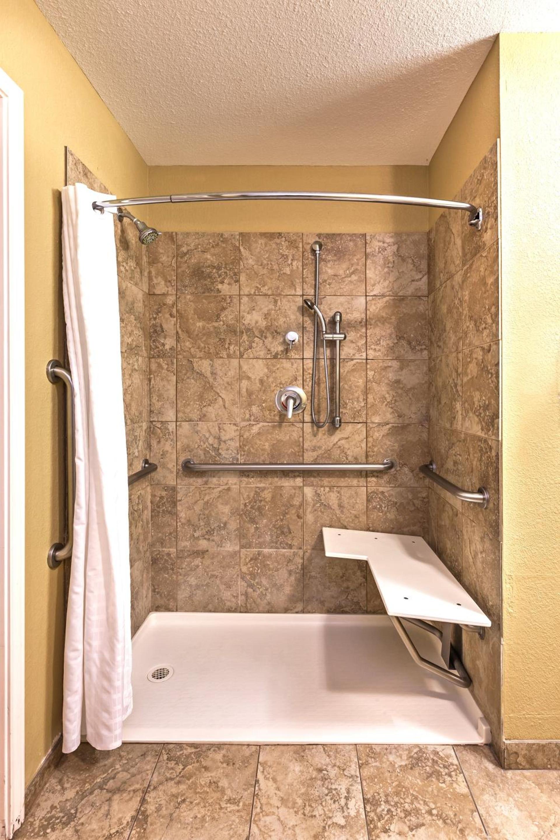 Candlewood Suites Pearland by IHG photo 16