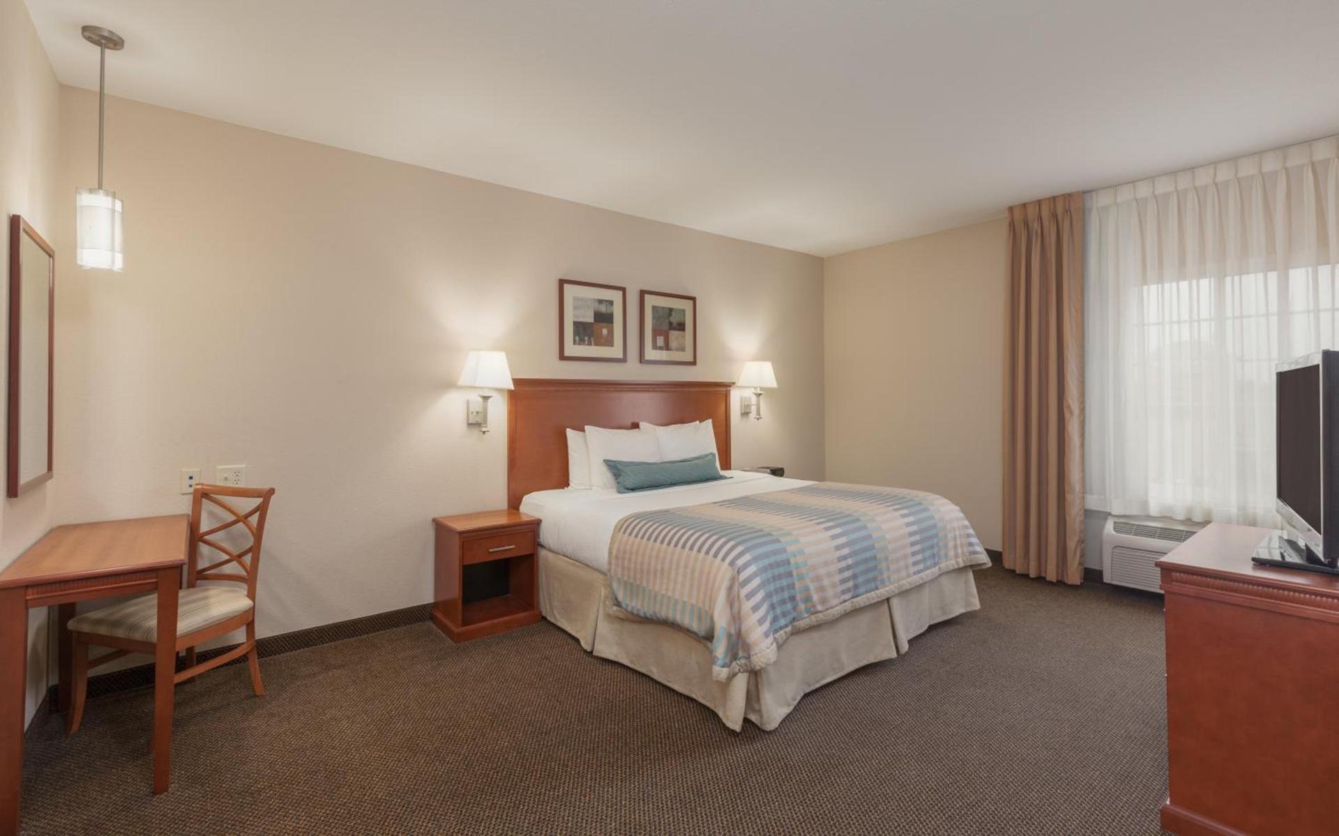 Candlewood Suites Houston I-10 East by IHG photo 15