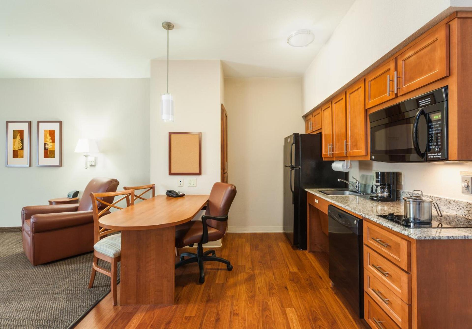 Candlewood Suites Houston I-10 East by IHG photo 34
