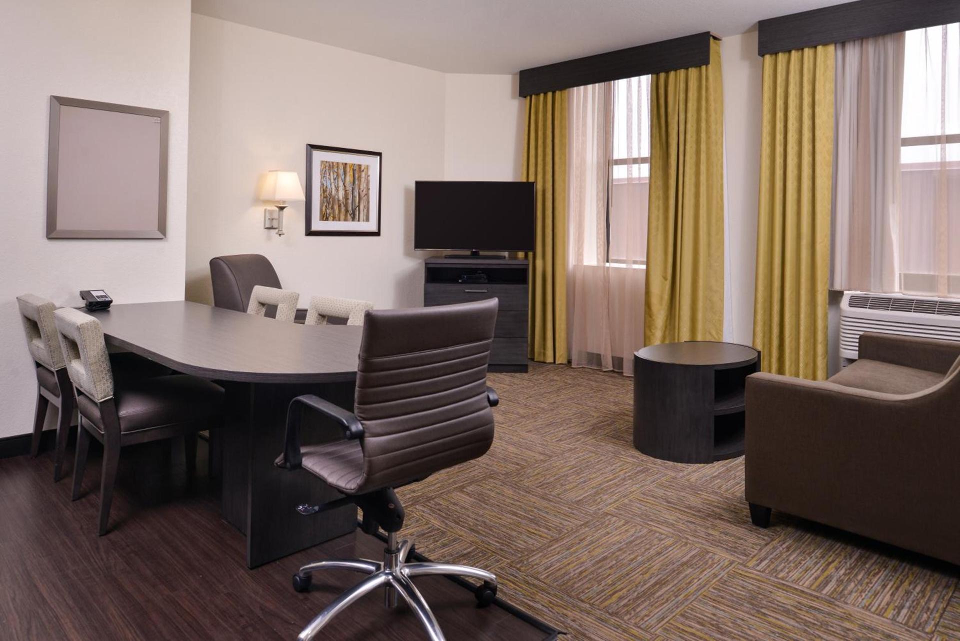 Candlewood Suites Terre Haute by IHG photo 34