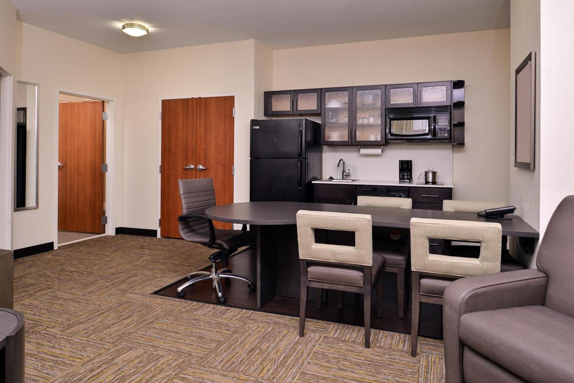 Candlewood Suites Terre Haute by IHG photo 26