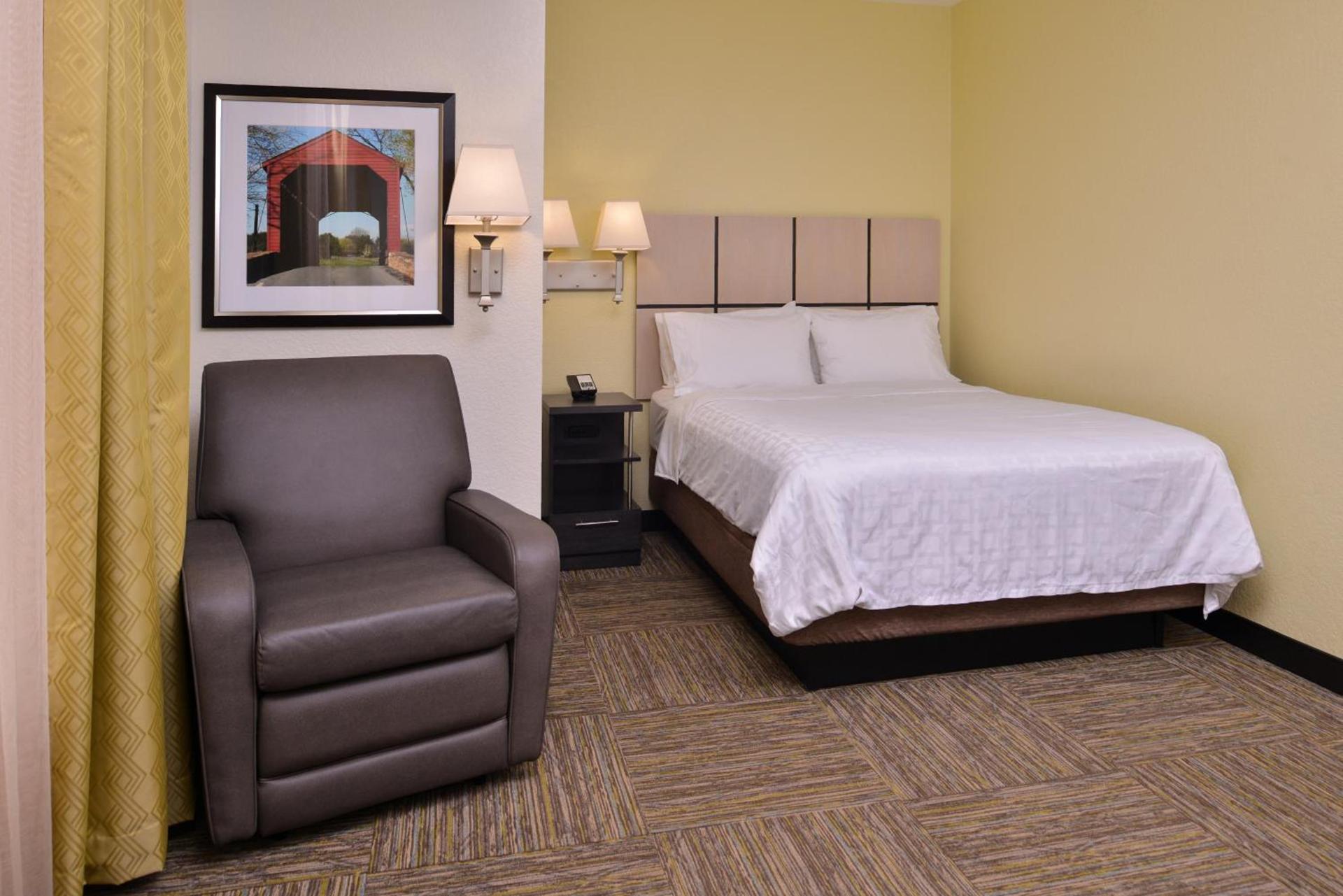 Candlewood Suites Terre Haute by IHG photo 36