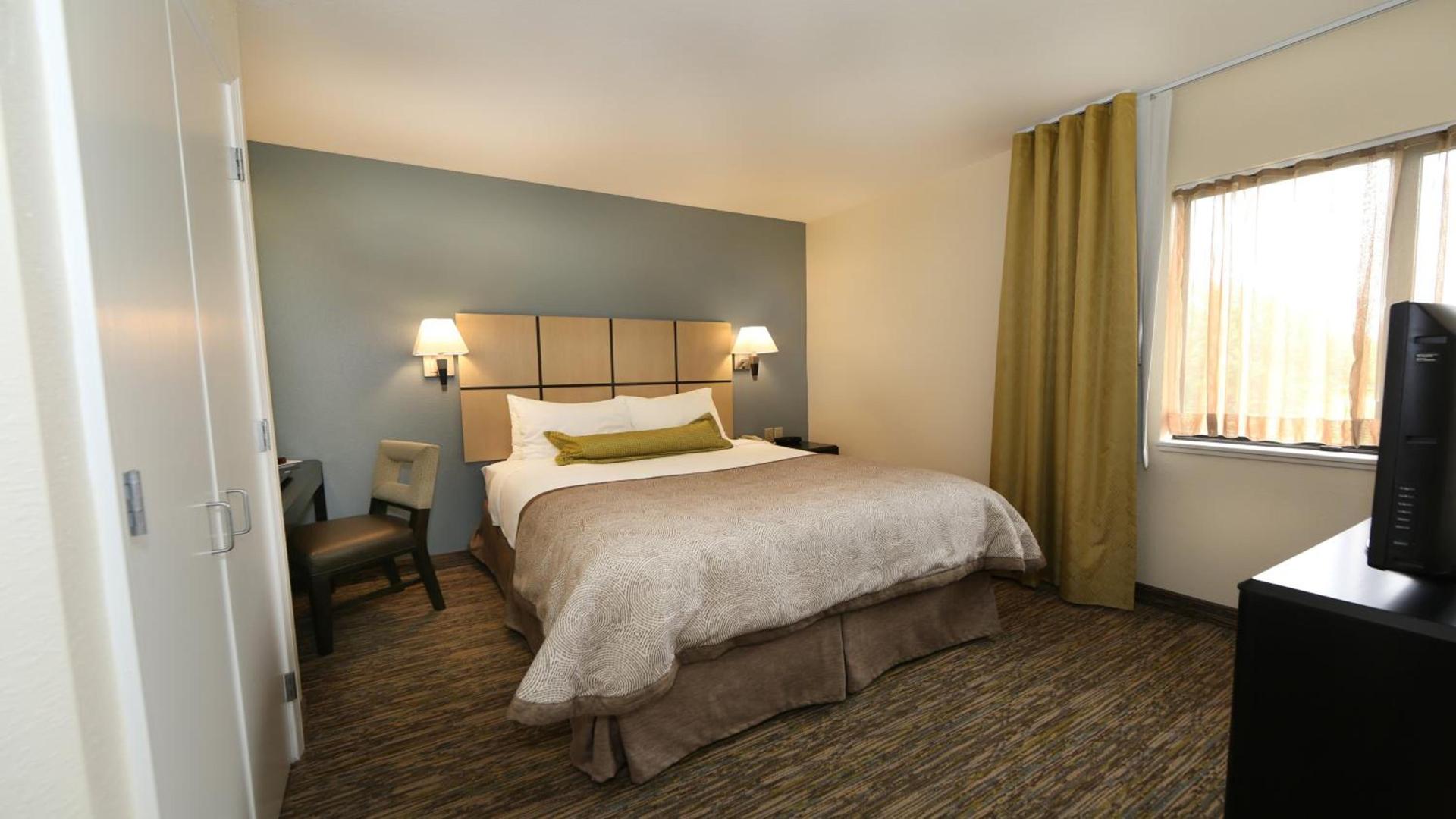 Candlewood Suites East Lansing by IHG photo 13