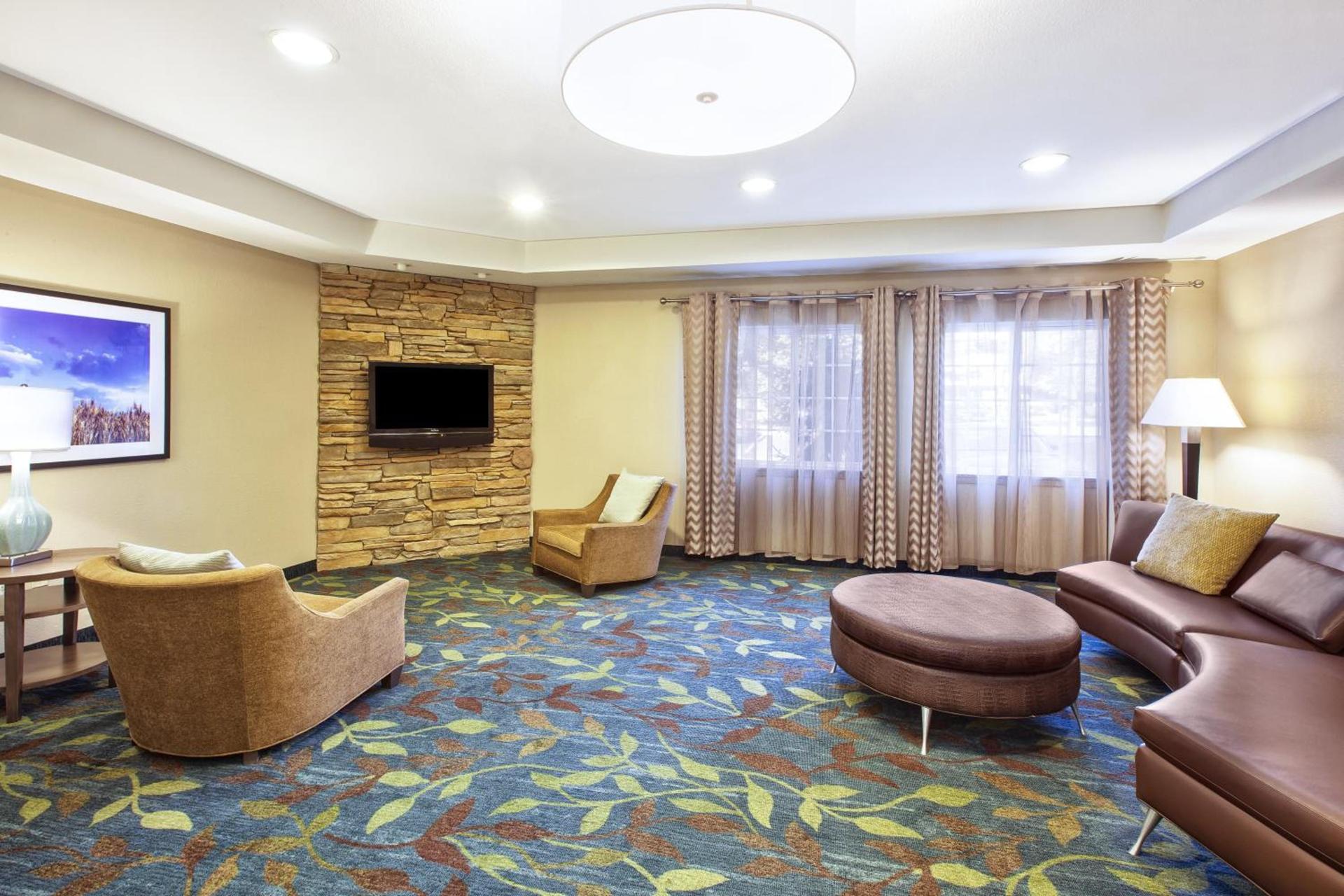 Candlewood Suites Indianapolis Airport by IHG photo 8
