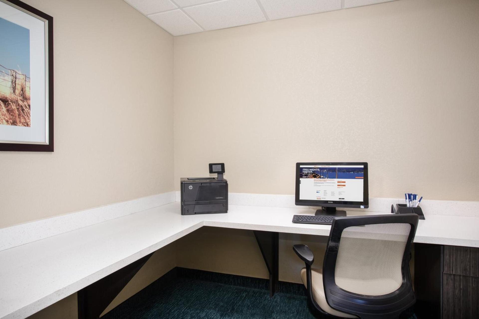 Candlewood Suites Manhattan by IHG photo 3