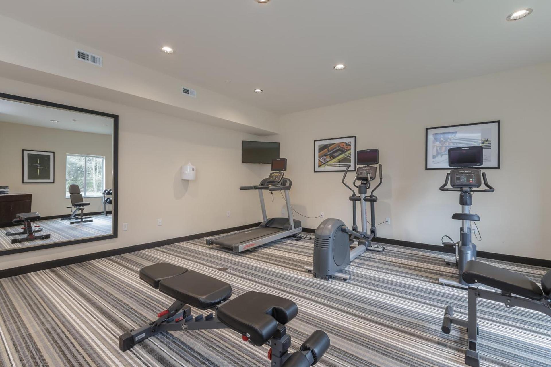 Candlewood Suites Mishawaka by IHG photo 25