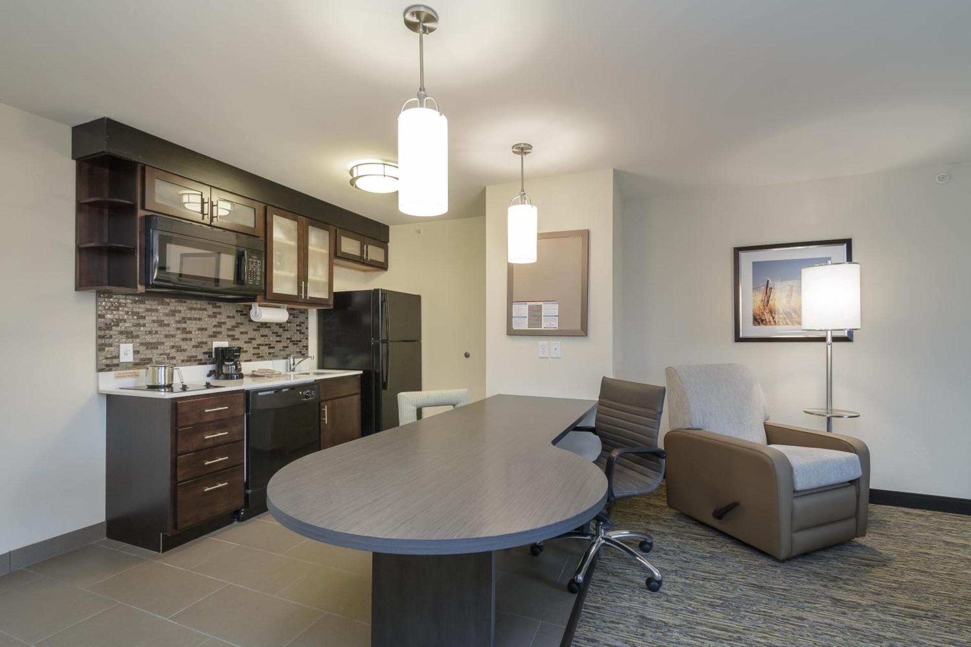 Candlewood Suites Mishawaka by IHG photo 28